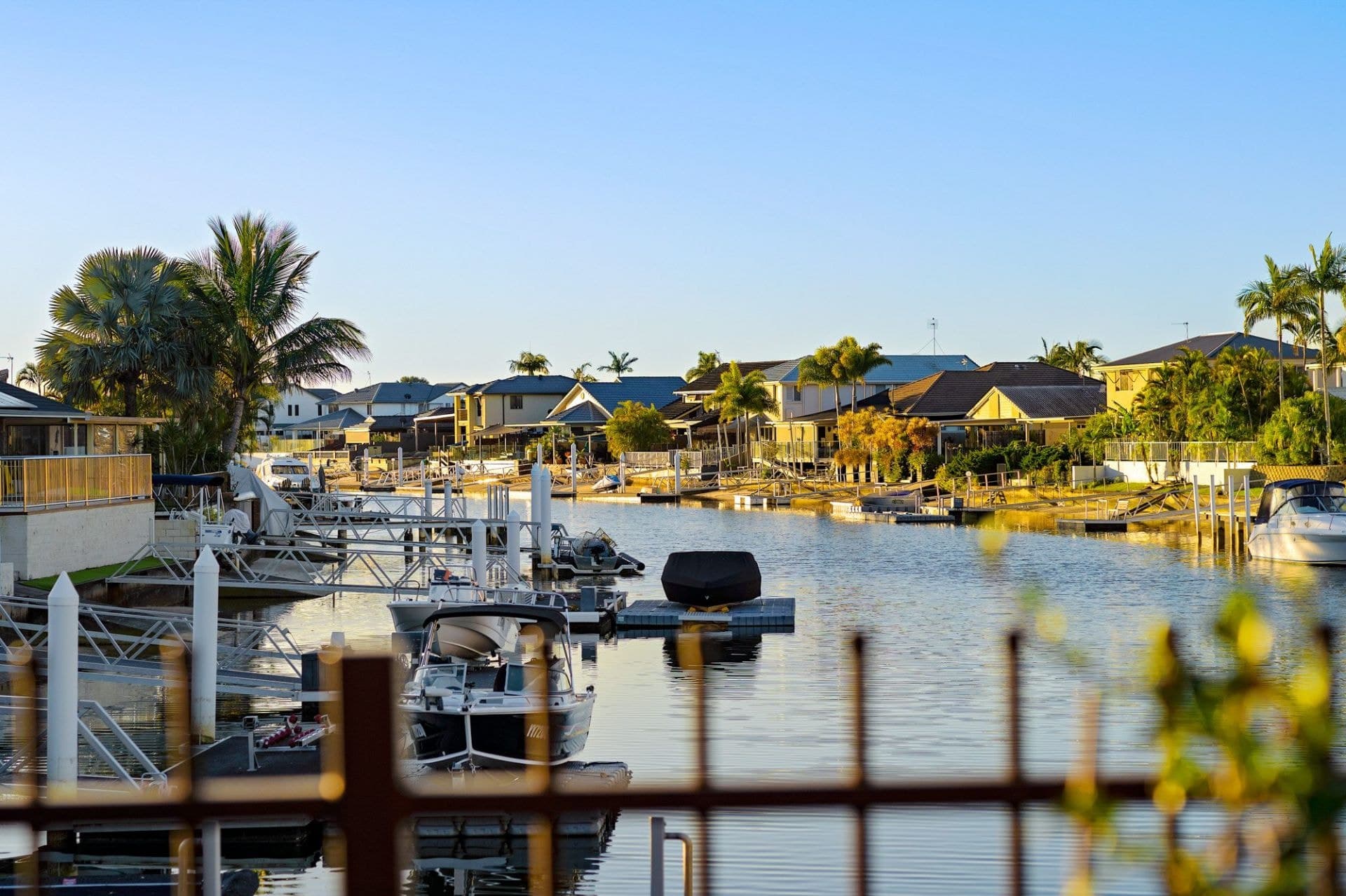 17 Tradewinds Avenue, Paradise Point - Thumbnail 3
