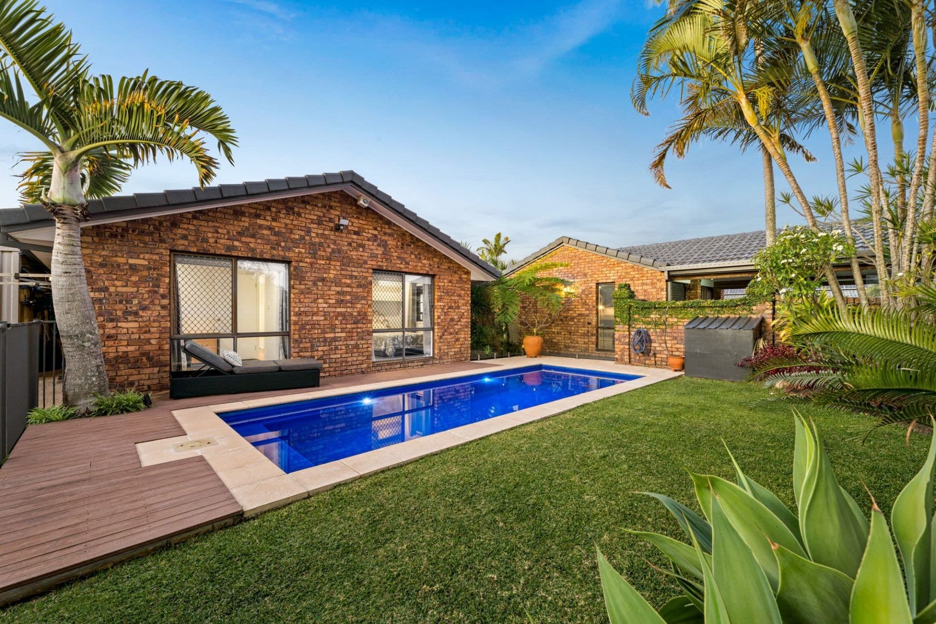 17 Tradewinds Avenue, Paradise Point - Thumbnail 6