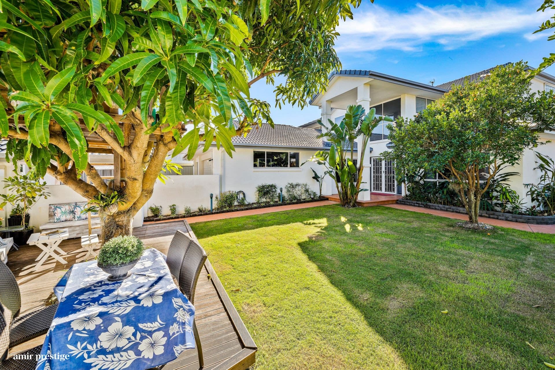 23 Simbai Street, Runaway Bay - Image 1