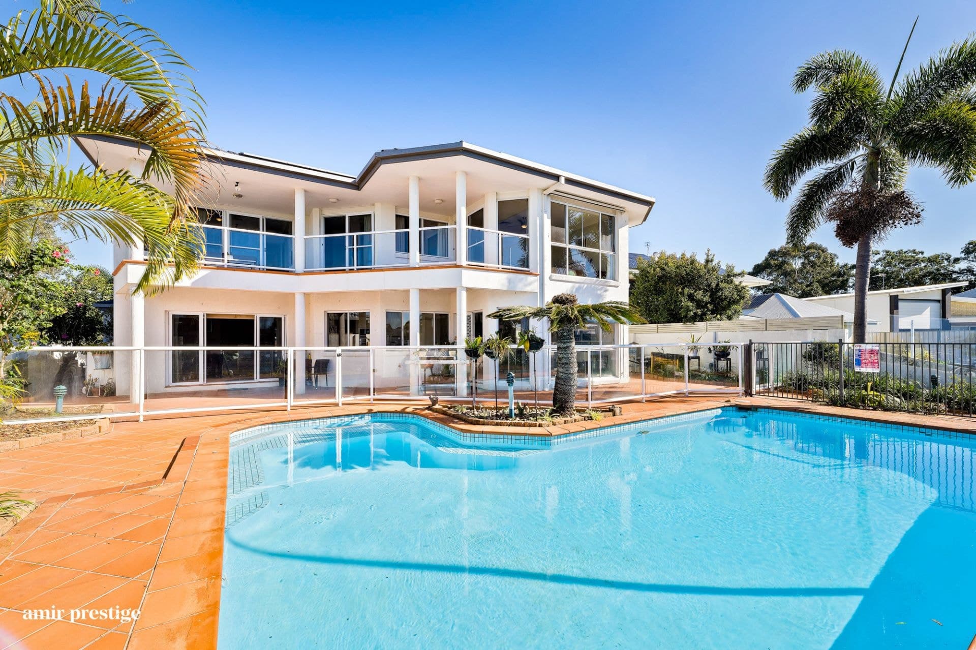 23 Simbai Street, Runaway Bay - Thumbnail 4
