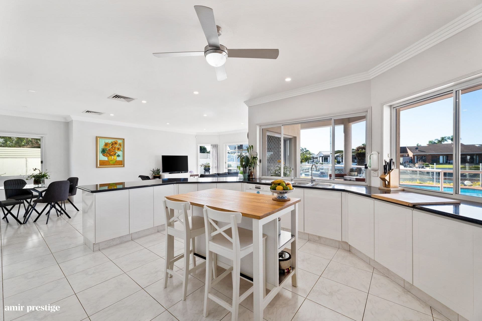 23 Simbai Street, Runaway Bay - Thumbnail 5