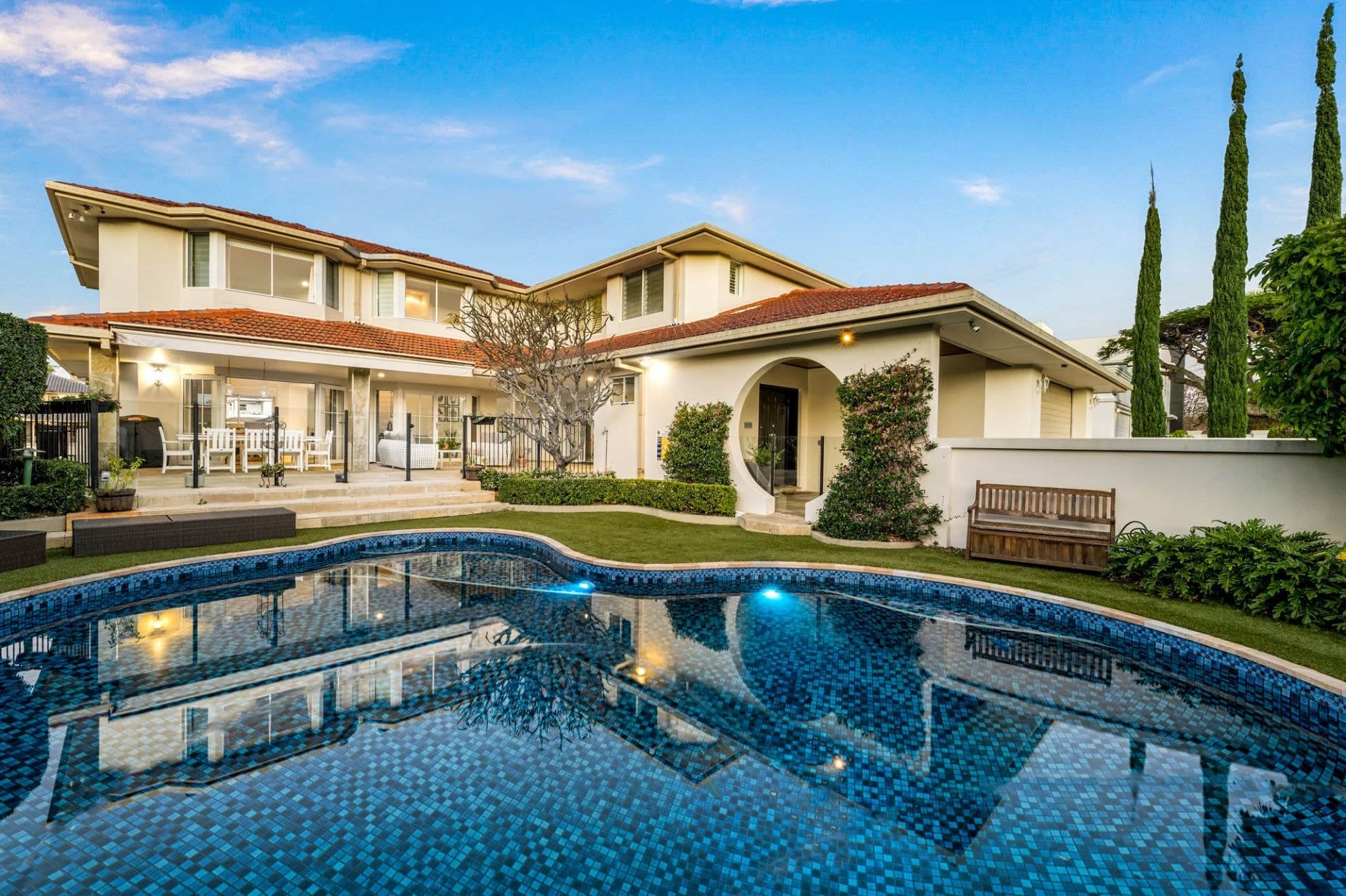 116 Commodore Drive, Paradise Waters - Image 1