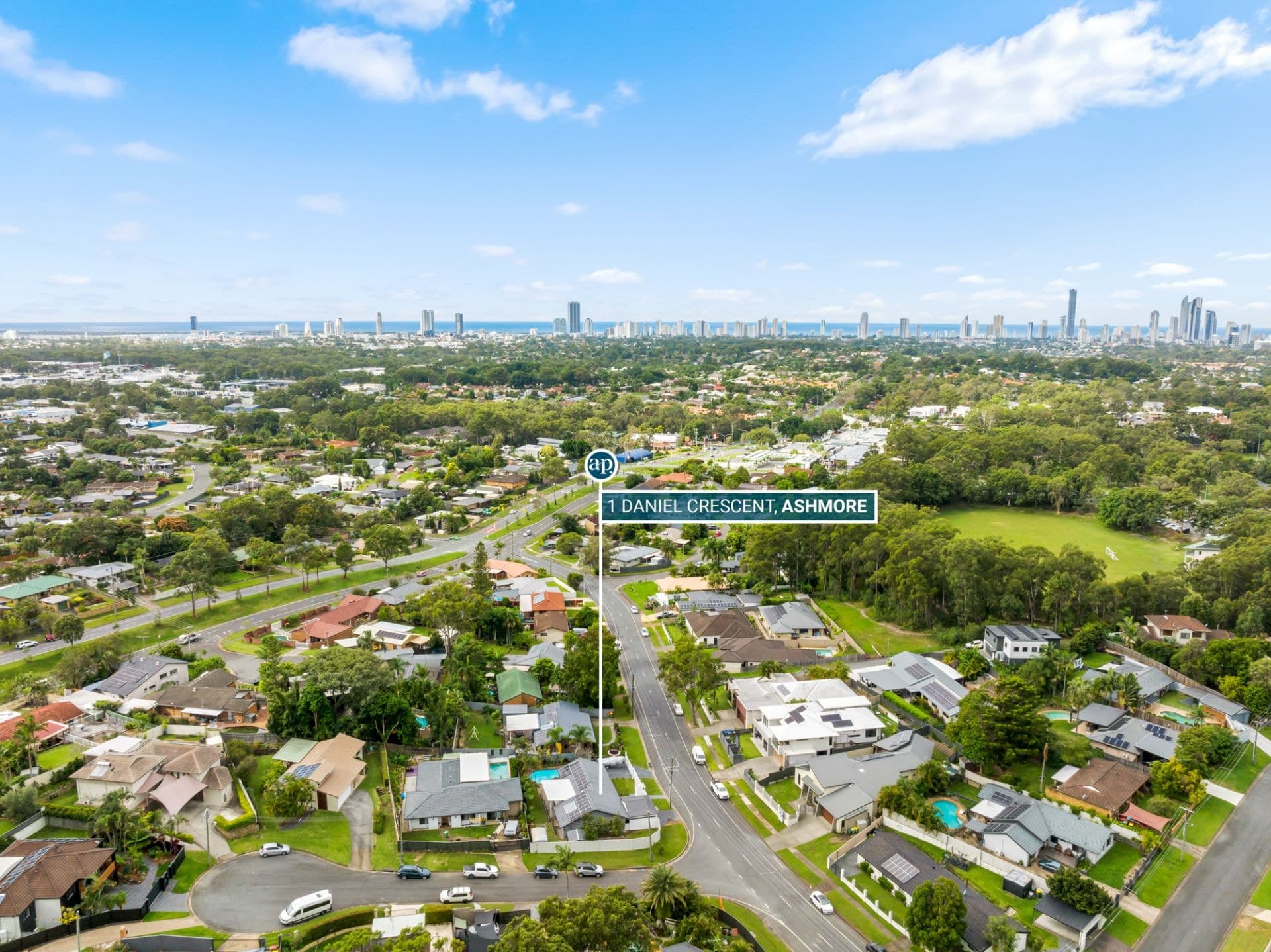 1 Daniel Crescent, Ashmore - Image 1
