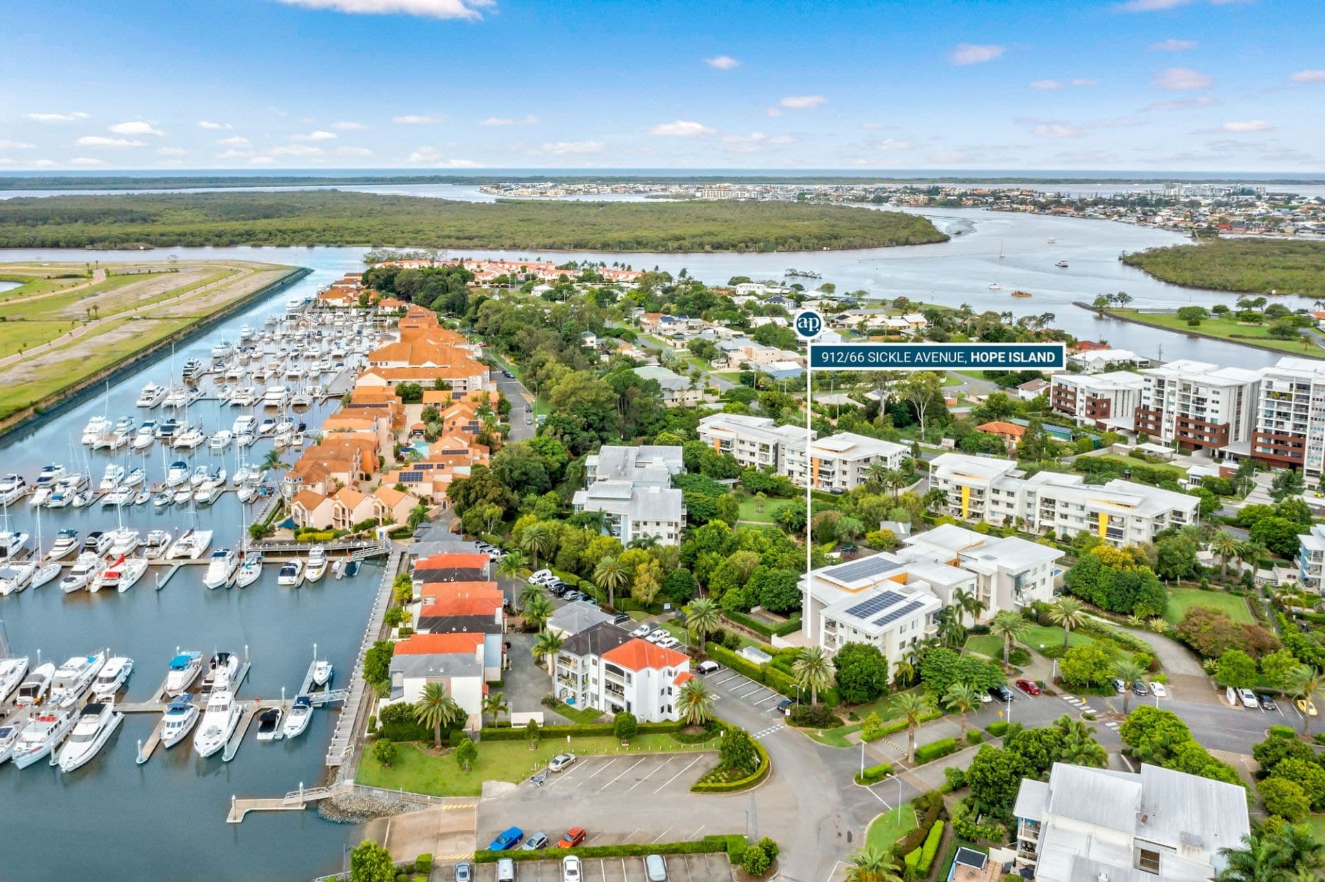 912/66 Sickle Avenue, Hope Island - Thumbnail 2