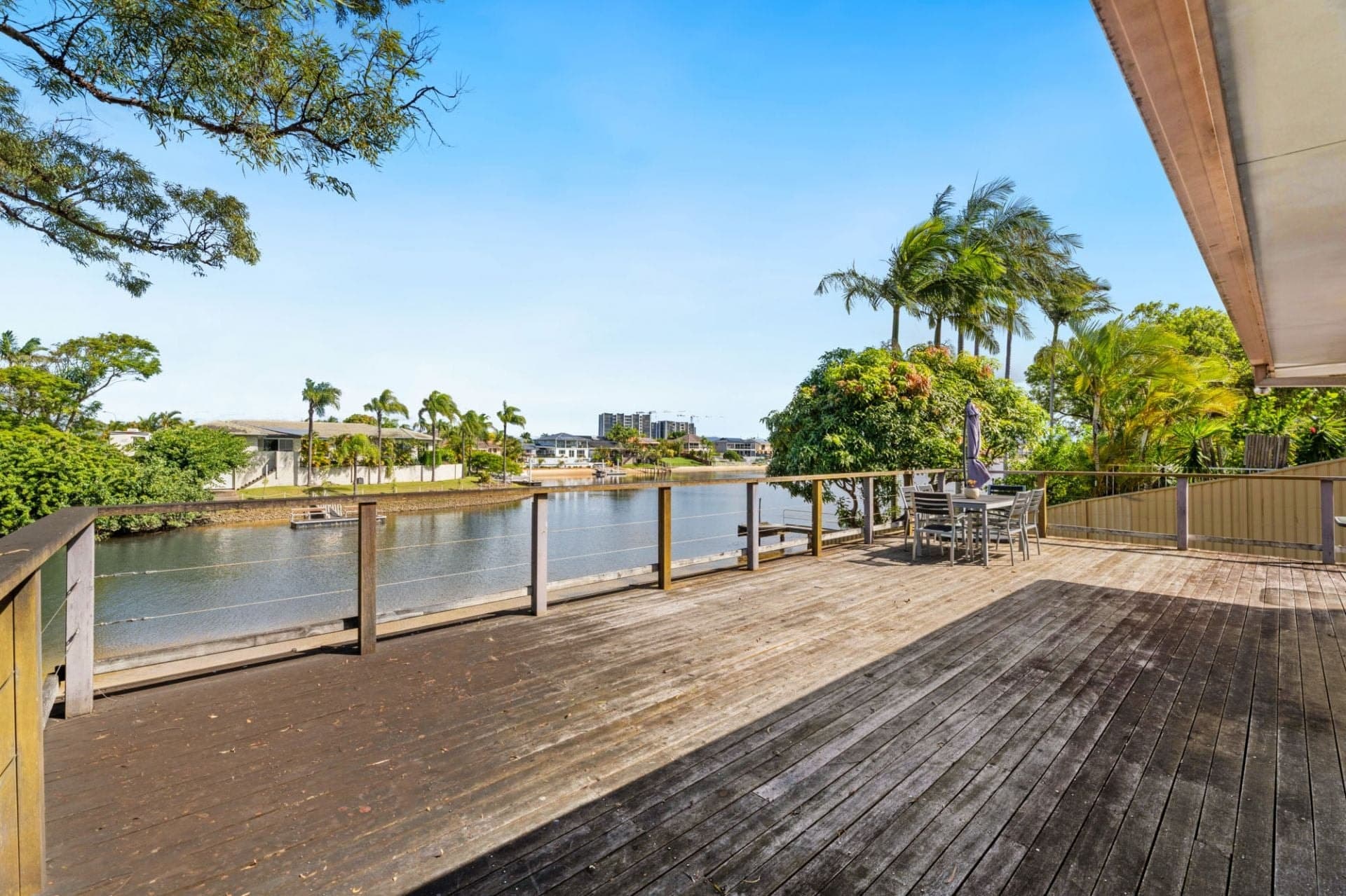 2 Delungra Street, Broadbeach Waters - Image 1