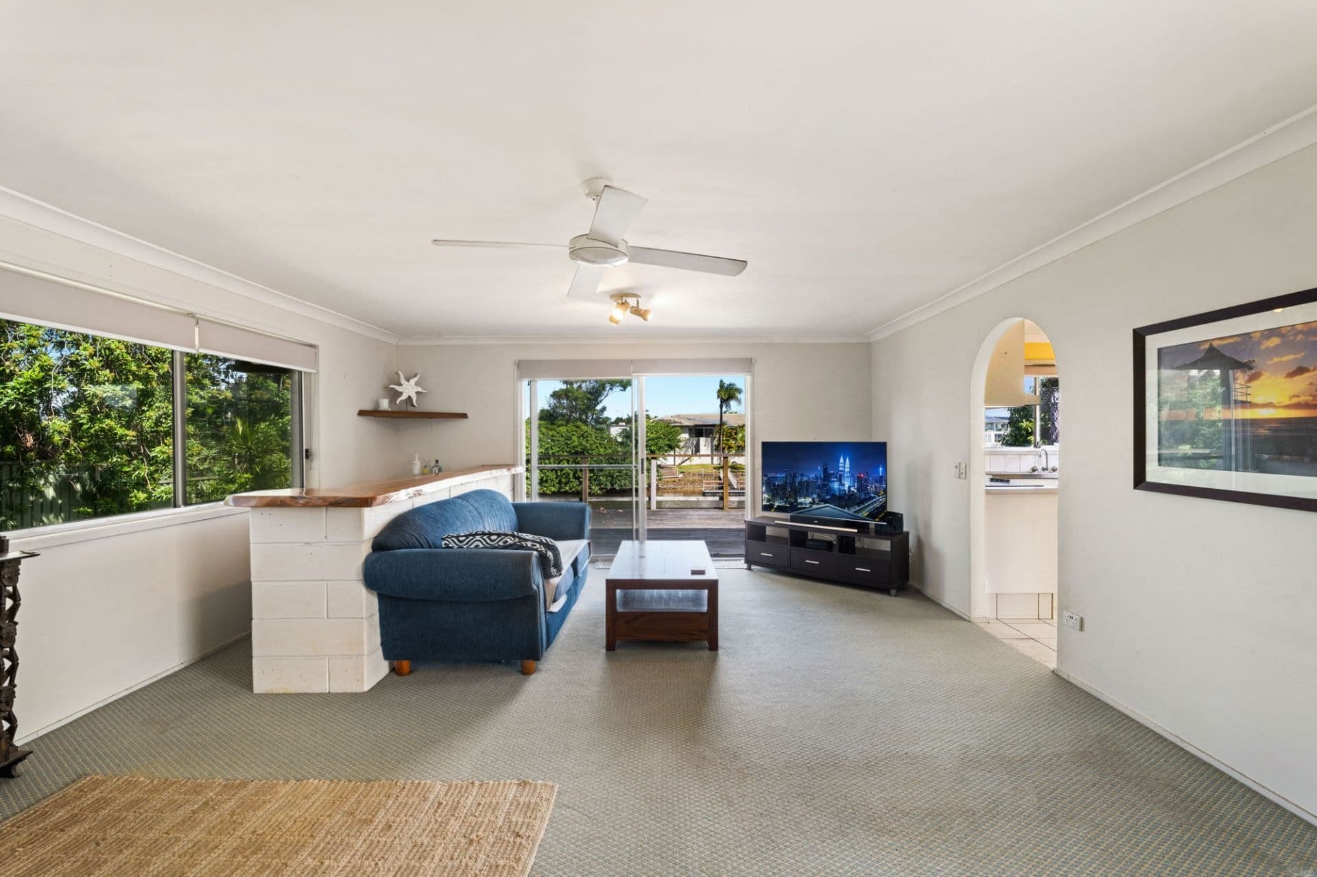2 Delungra Street, Broadbeach Waters - Thumbnail 8