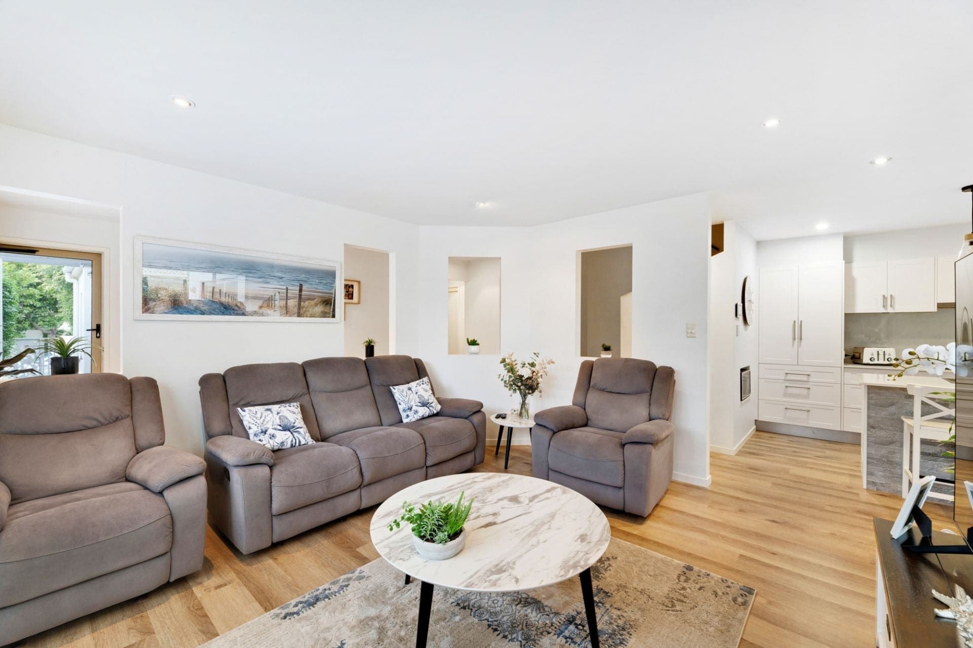2/23 Ray Street, Runaway Bay - Thumbnail 3