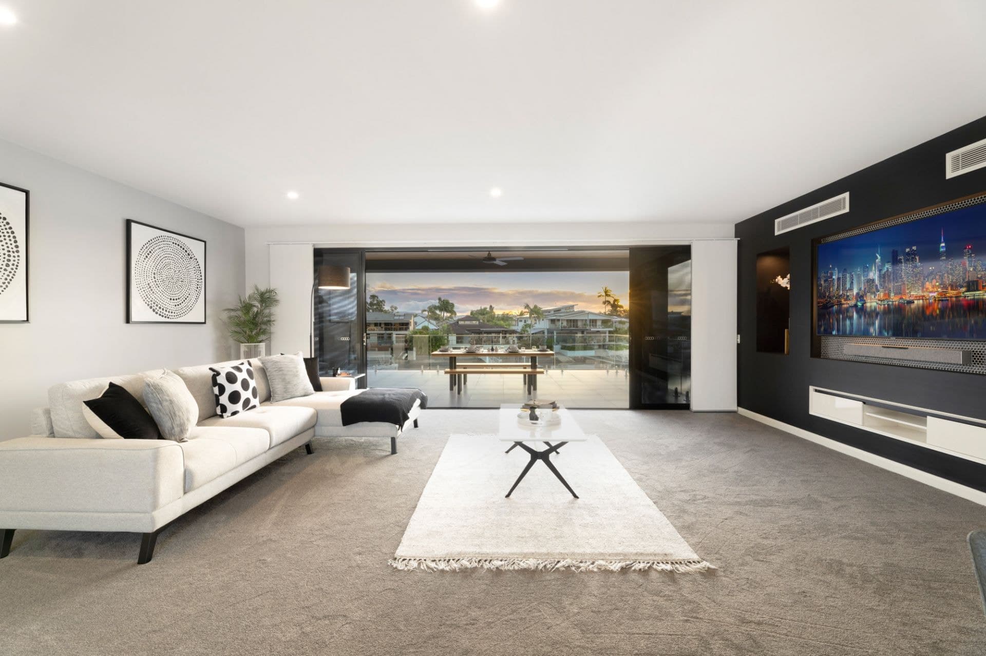 102 Upton Street, Bundall - Thumbnail 8