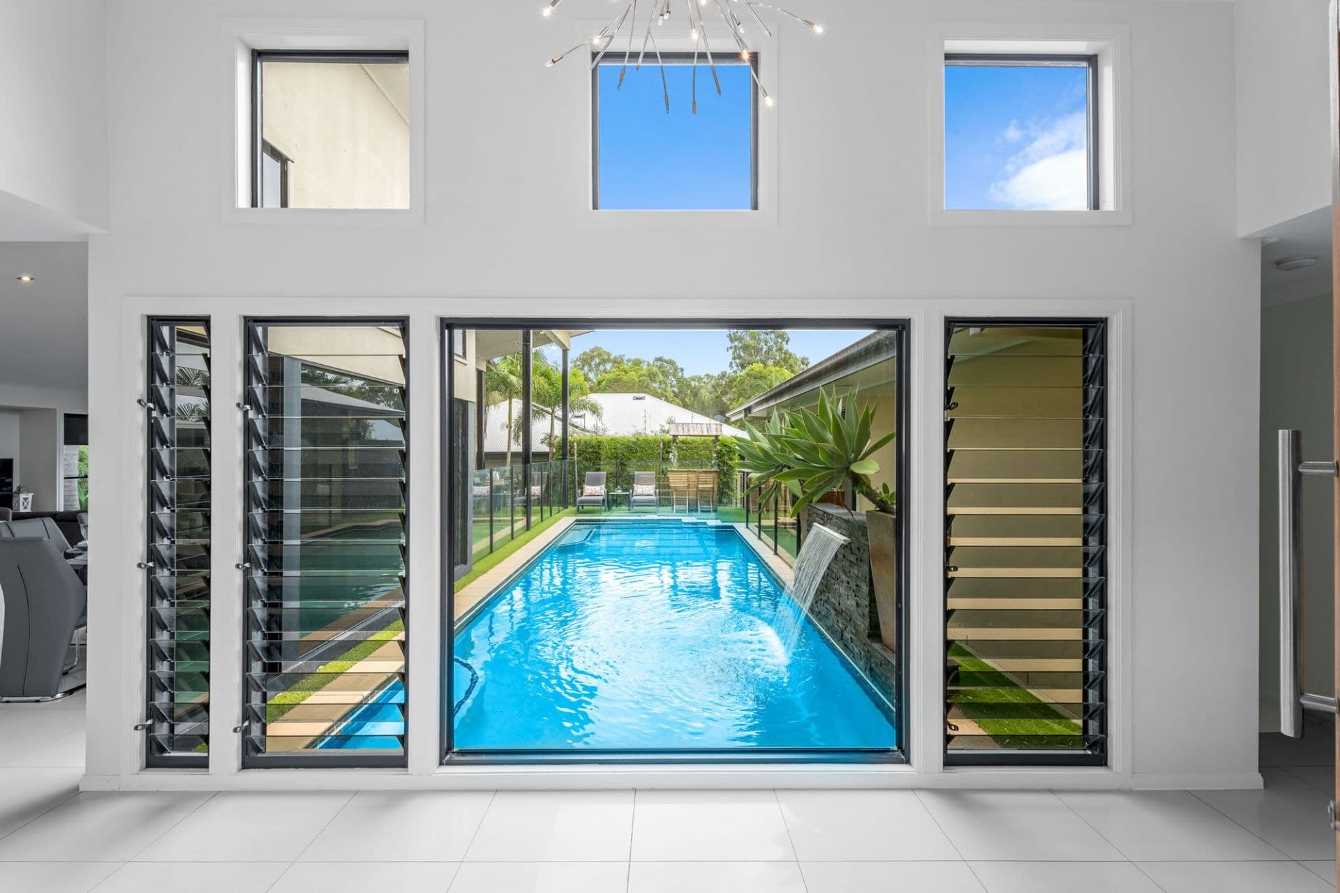 7 Icefire Lane, Coomera Waters - Thumbnail 2