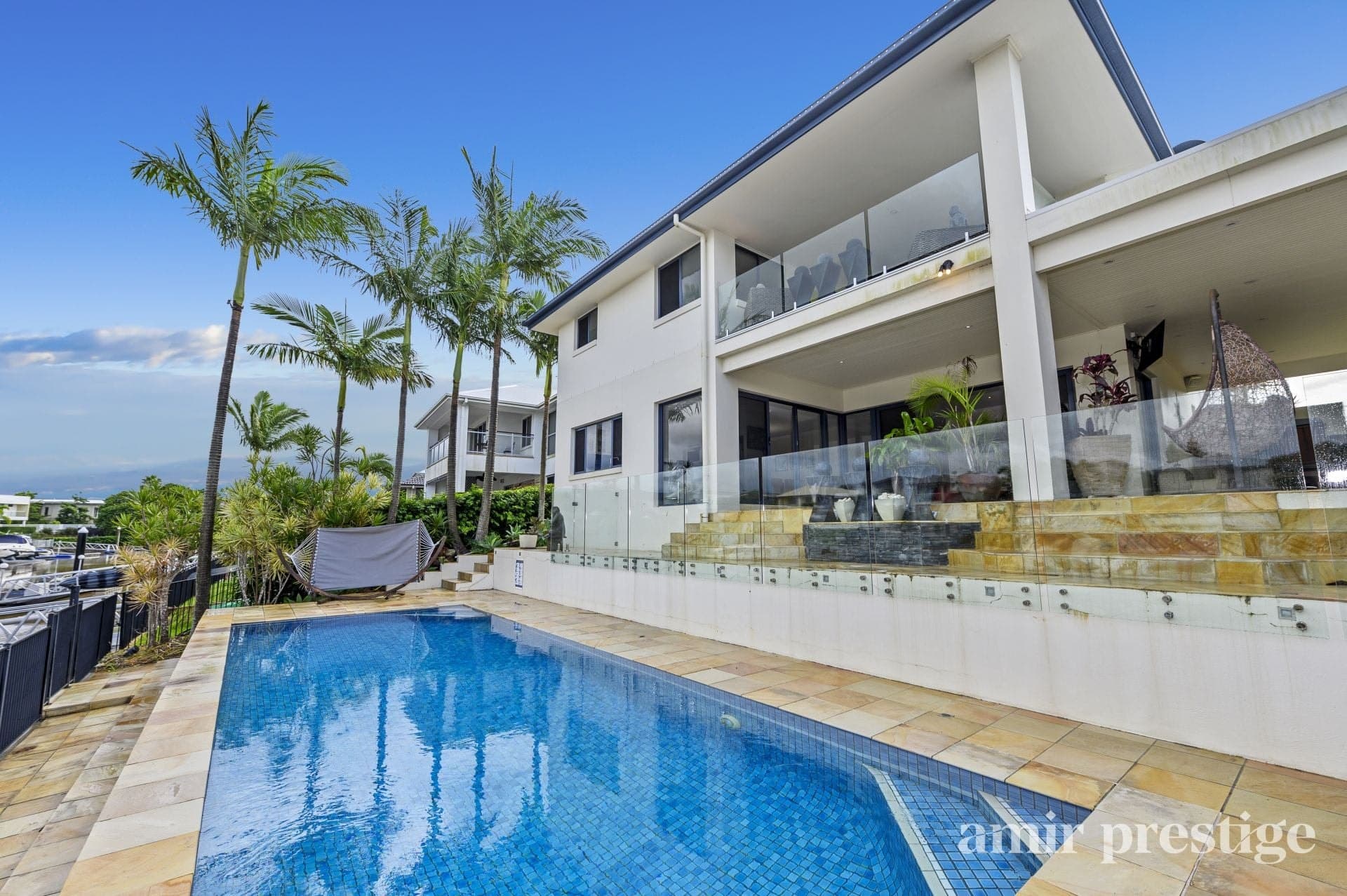 17 Ferrymans Court, Helensvale - Thumbnail 2