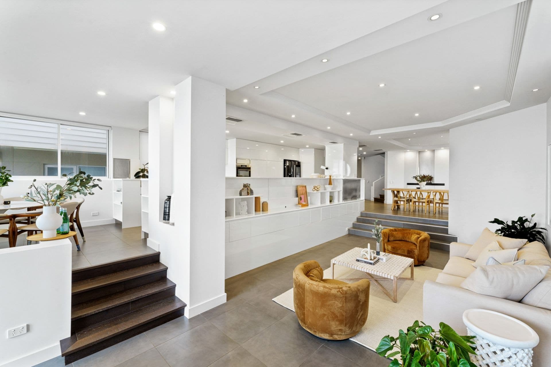 3537 Main Beach Parade, Main Beach - Thumbnail 8