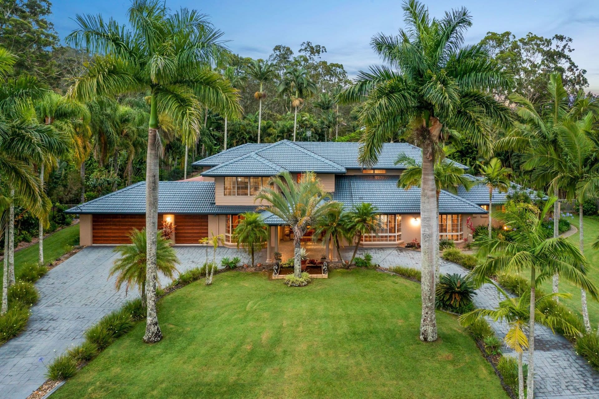 8 Jutland Place, Currumbin Waters - Thumbnail 5