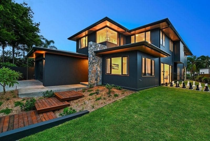 23 Holland Court, Broadbeach Waters - Thumbnail 2