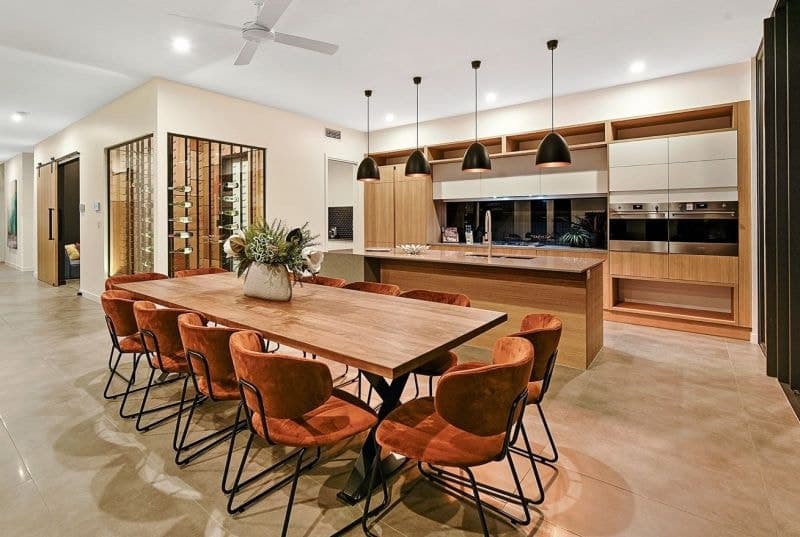 23 Holland Court, Broadbeach Waters - Thumbnail 4