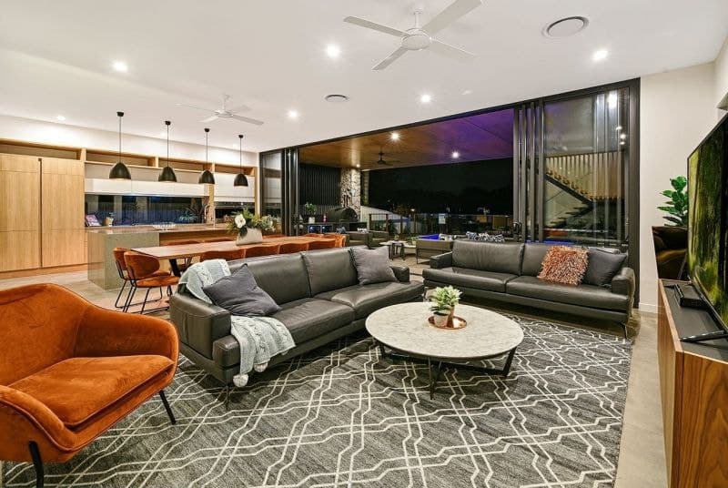 23 Holland Court, Broadbeach Waters - Thumbnail 8