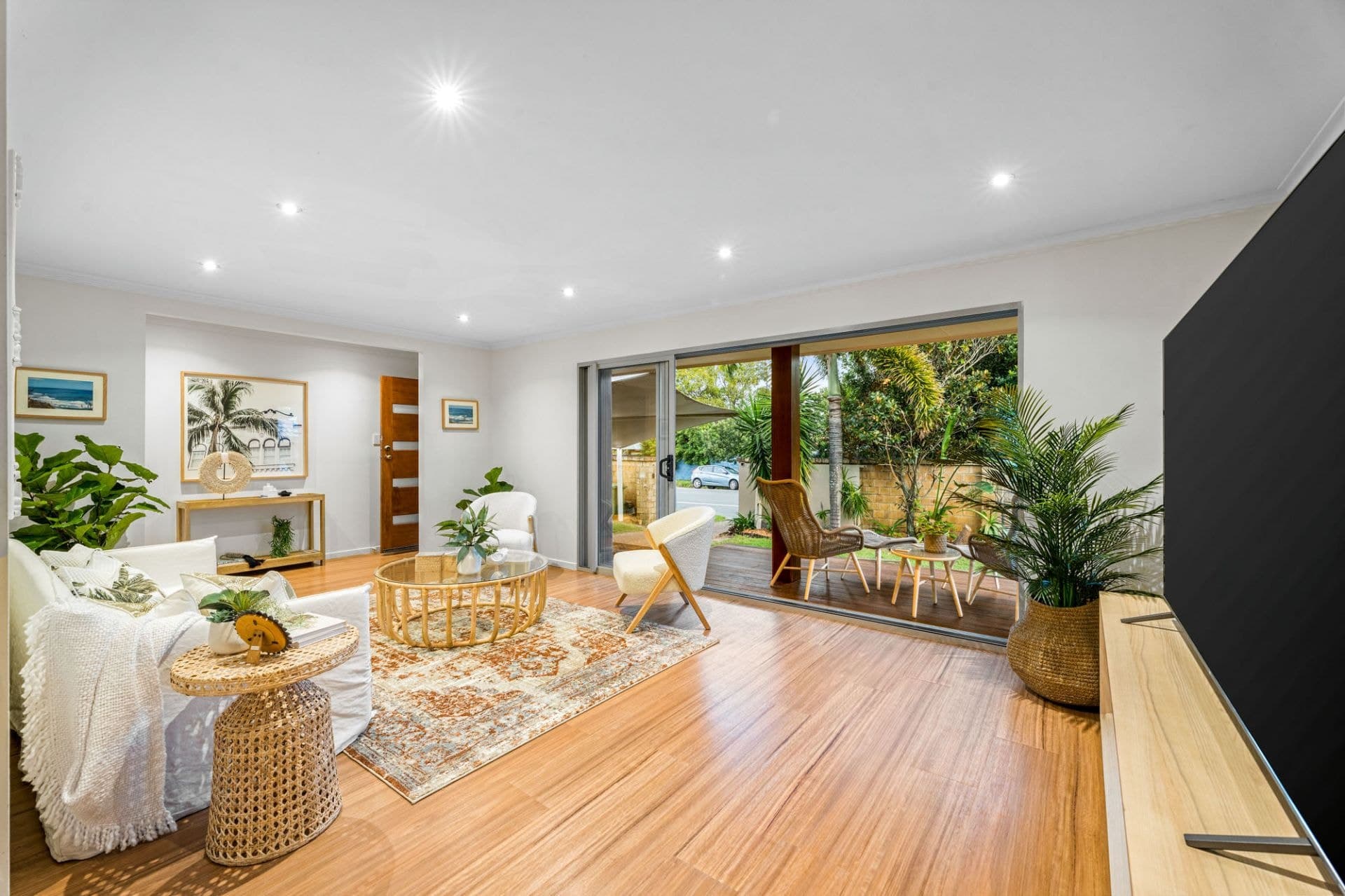 59 Surf Street, Mermaid Waters - Thumbnail 7