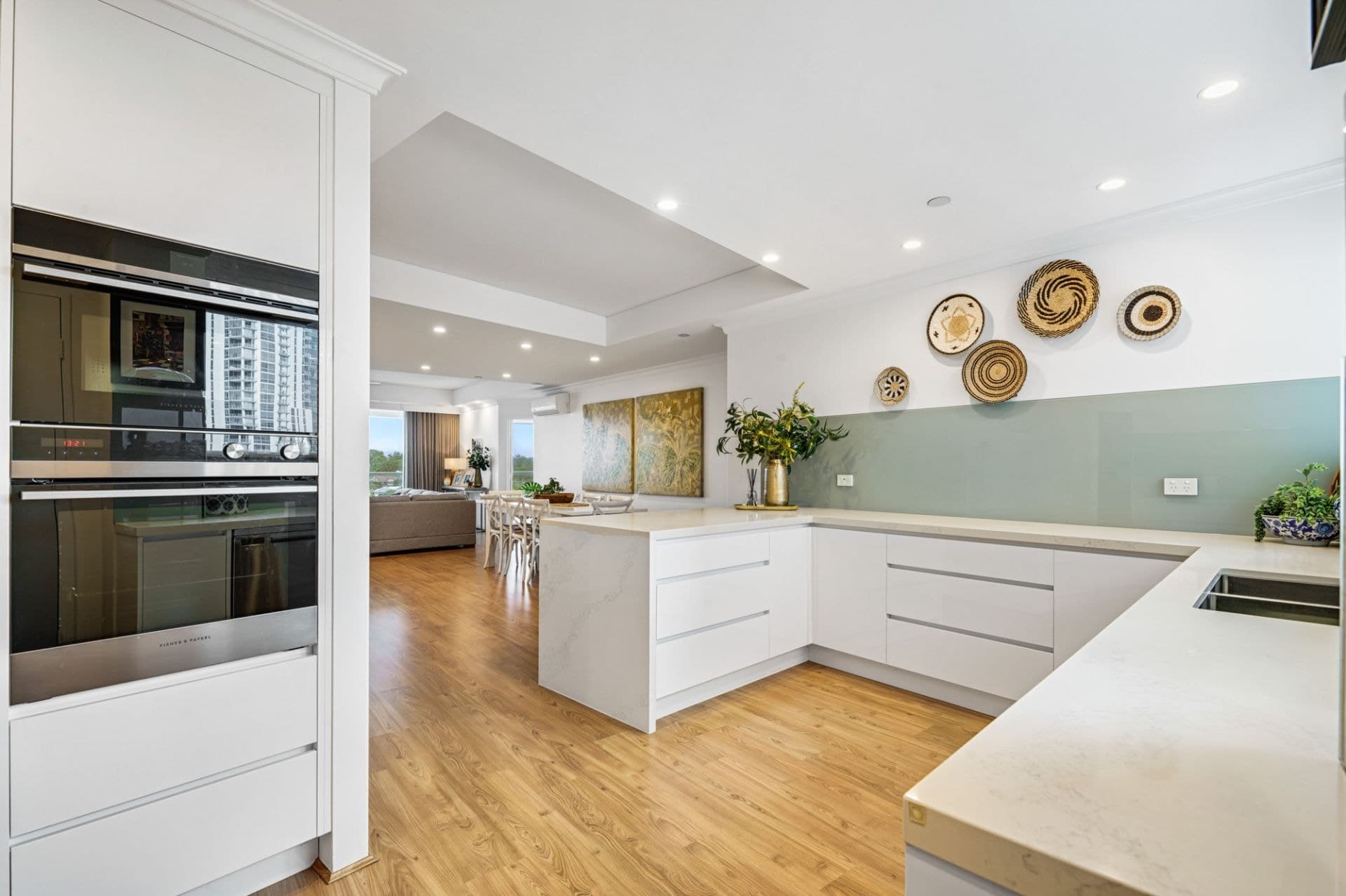 75 Brighton Parade, Southport - Thumbnail 4