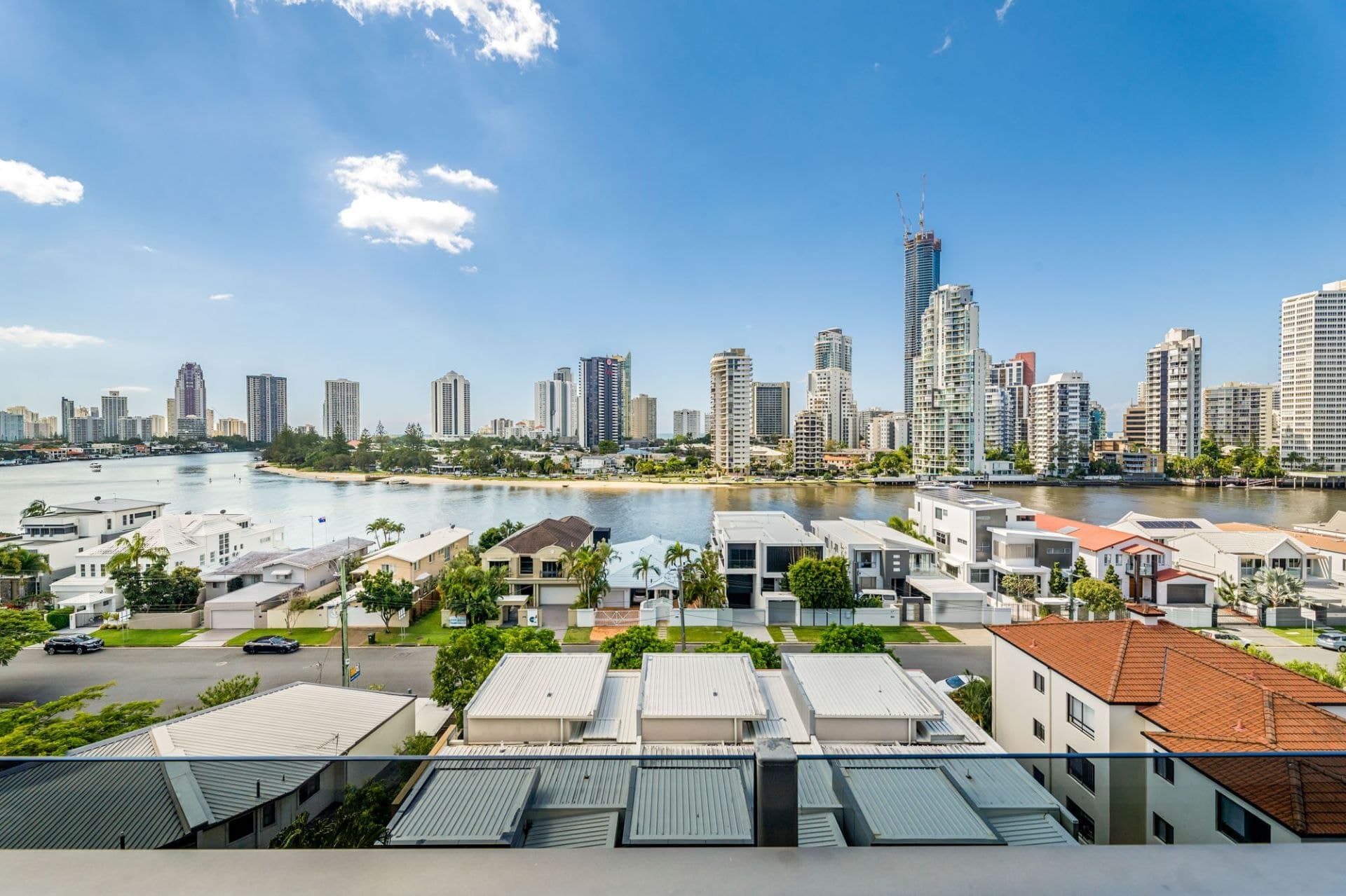 52/53 Darrambal Street, Chevron Island - Thumbnail 4