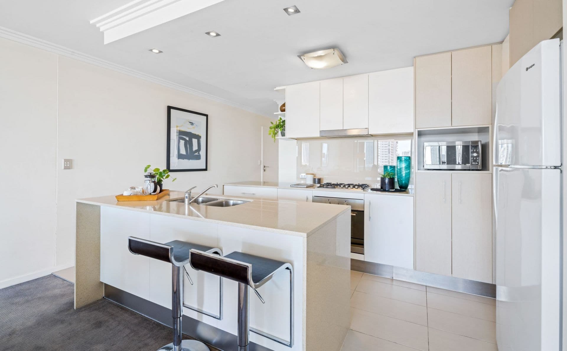 52/53 Darrambal Street, Chevron Island - Thumbnail 6