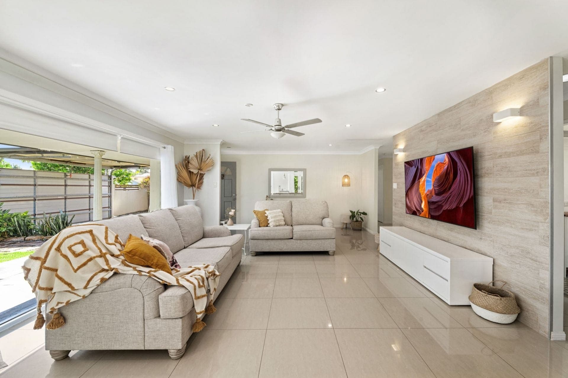 26 Matthew Flinders Drive, Hollywell - Thumbnail 4