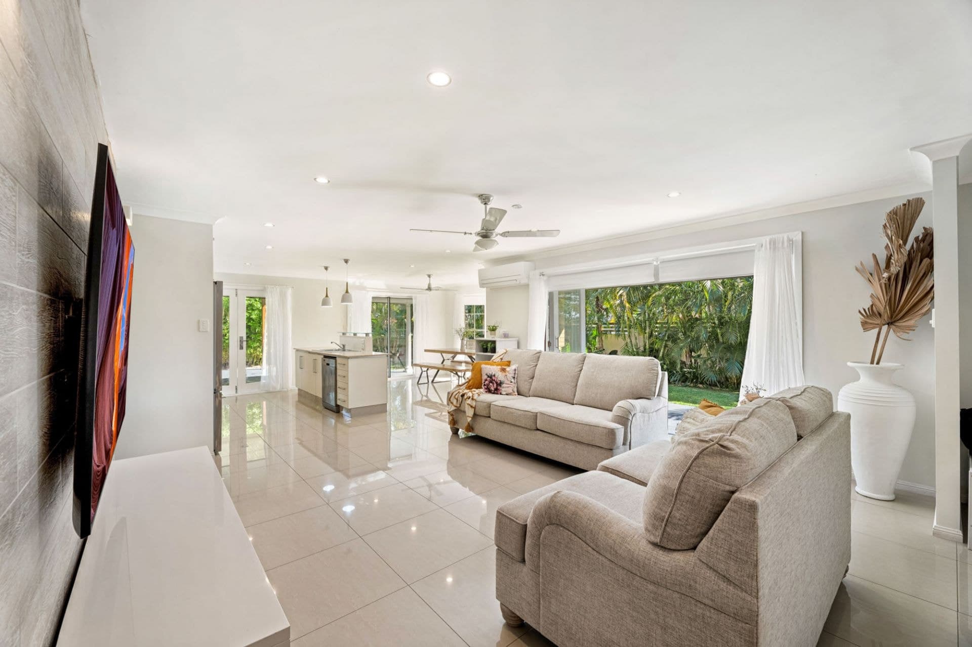 26 Matthew Flinders Drive, Hollywell - Thumbnail 6