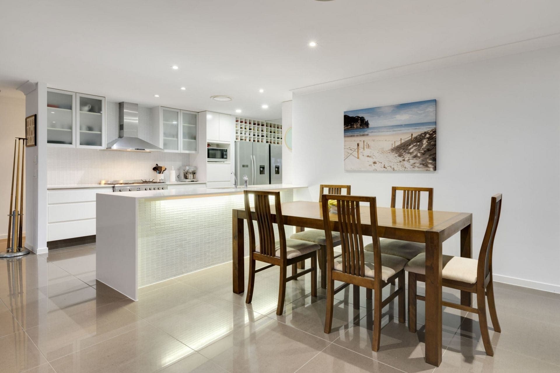 20 Tradewinds Avenue, Paradise Point - Thumbnail 6