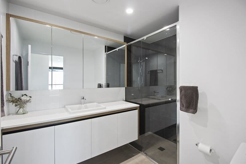21/14 Elizabeth Avenue, Broadbeach - Thumbnail 6
