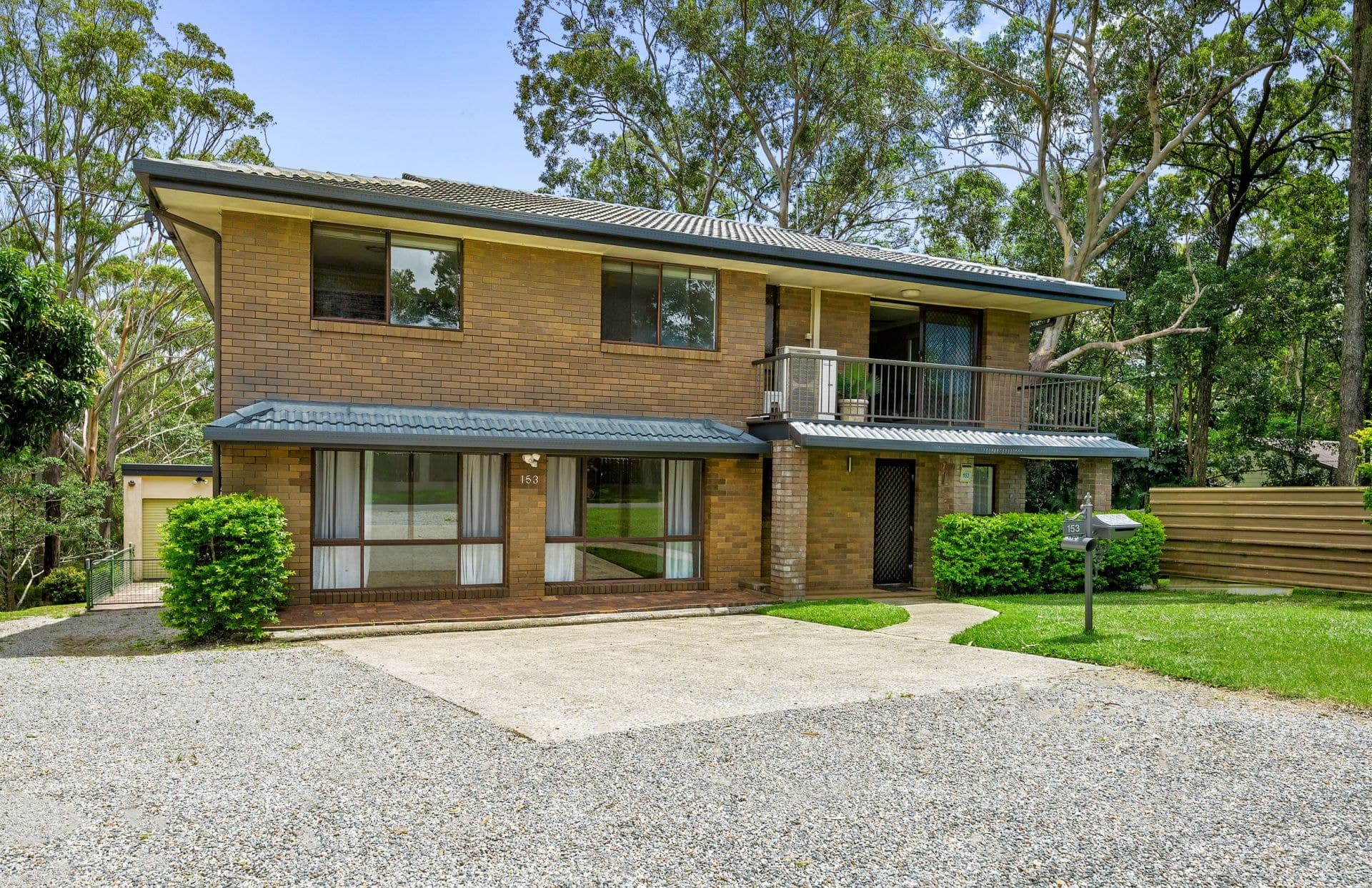 153 Simpsons Road, Elanora - Thumbnail 4