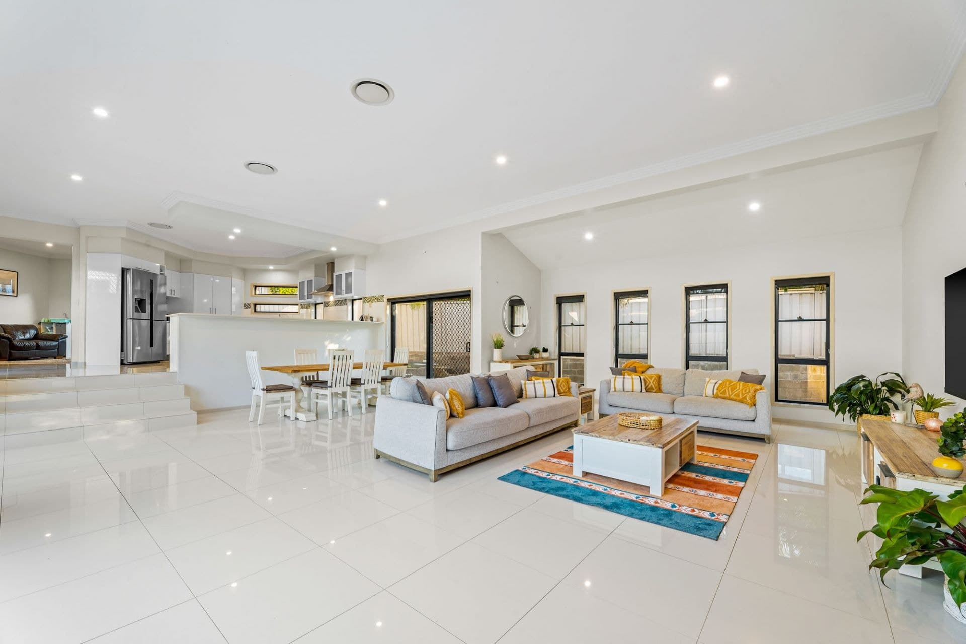 89A Yangoora Crescent, Ashmore - Thumbnail 4