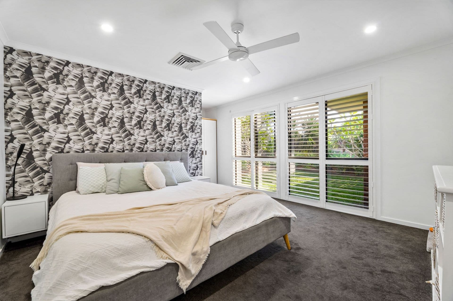 9 Kallaroo Crescent, Ashmore - Thumbnail 5