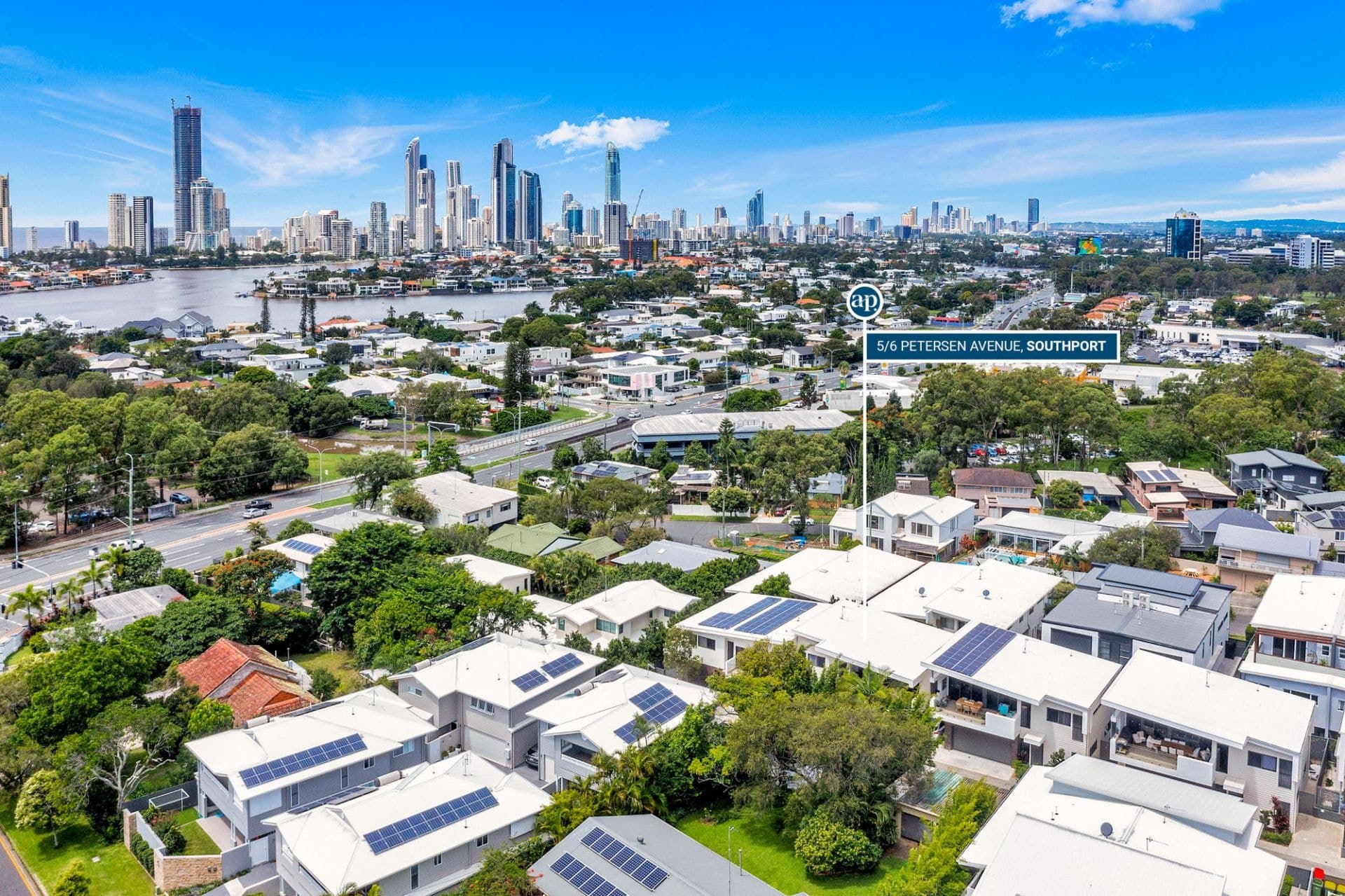 5/6 Petersen Avenue, Southport - Image 1