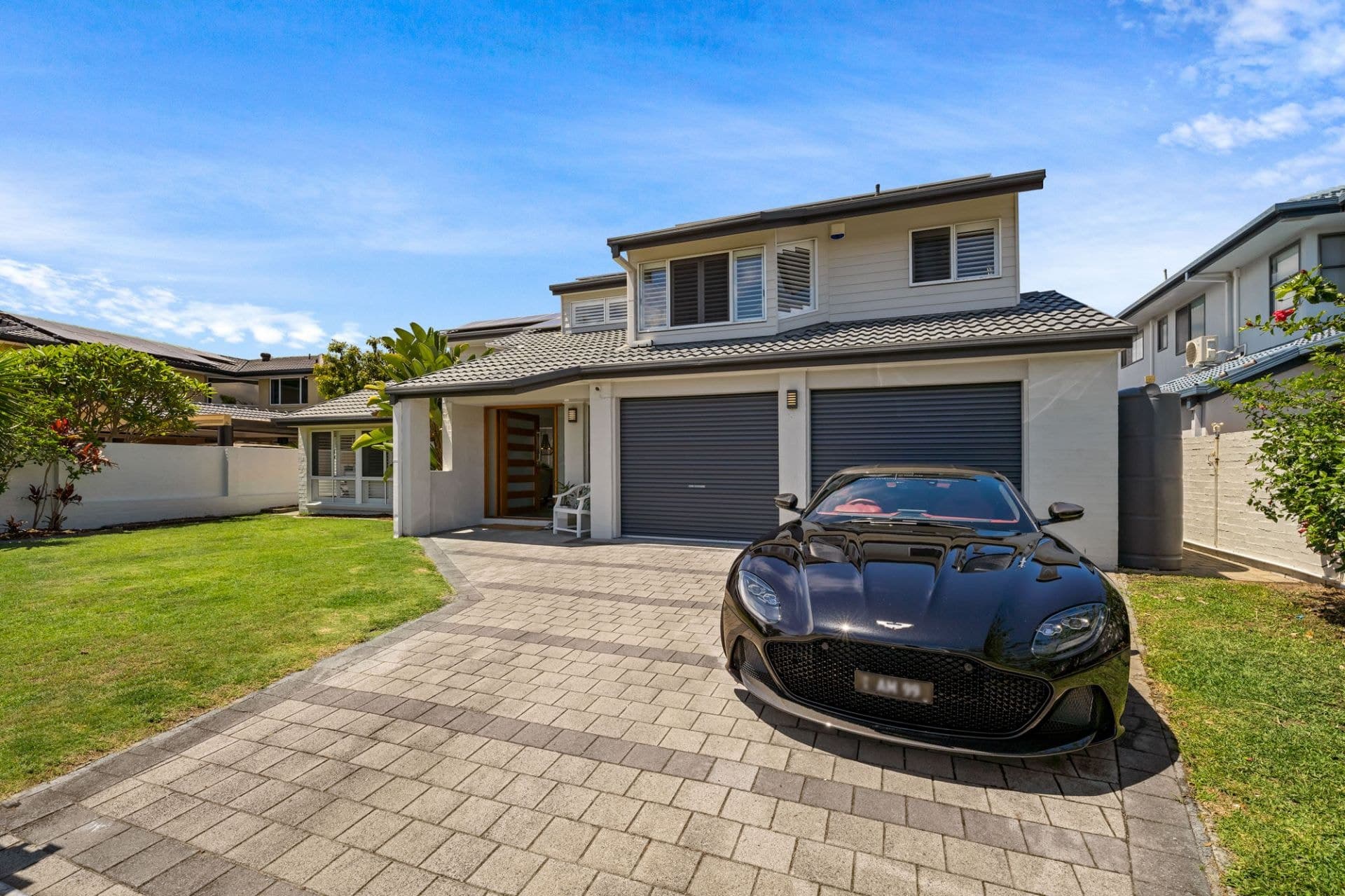44 Sundance Way, Runaway Bay - Thumbnail 3