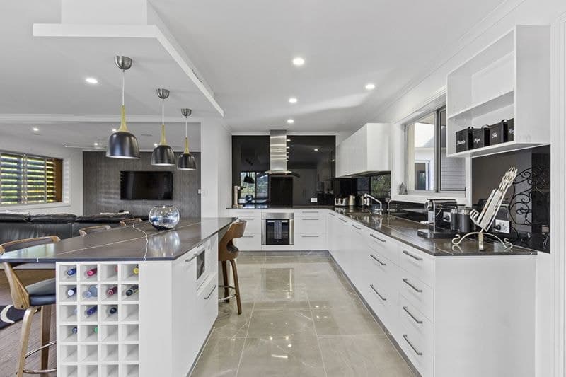 44 Yangoora Crescent, Ashmore - Thumbnail 6