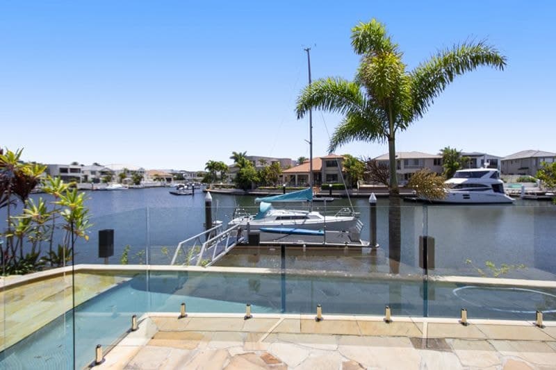 9 Queen Guineveres Place, Sovereign Islands - Thumbnail 7