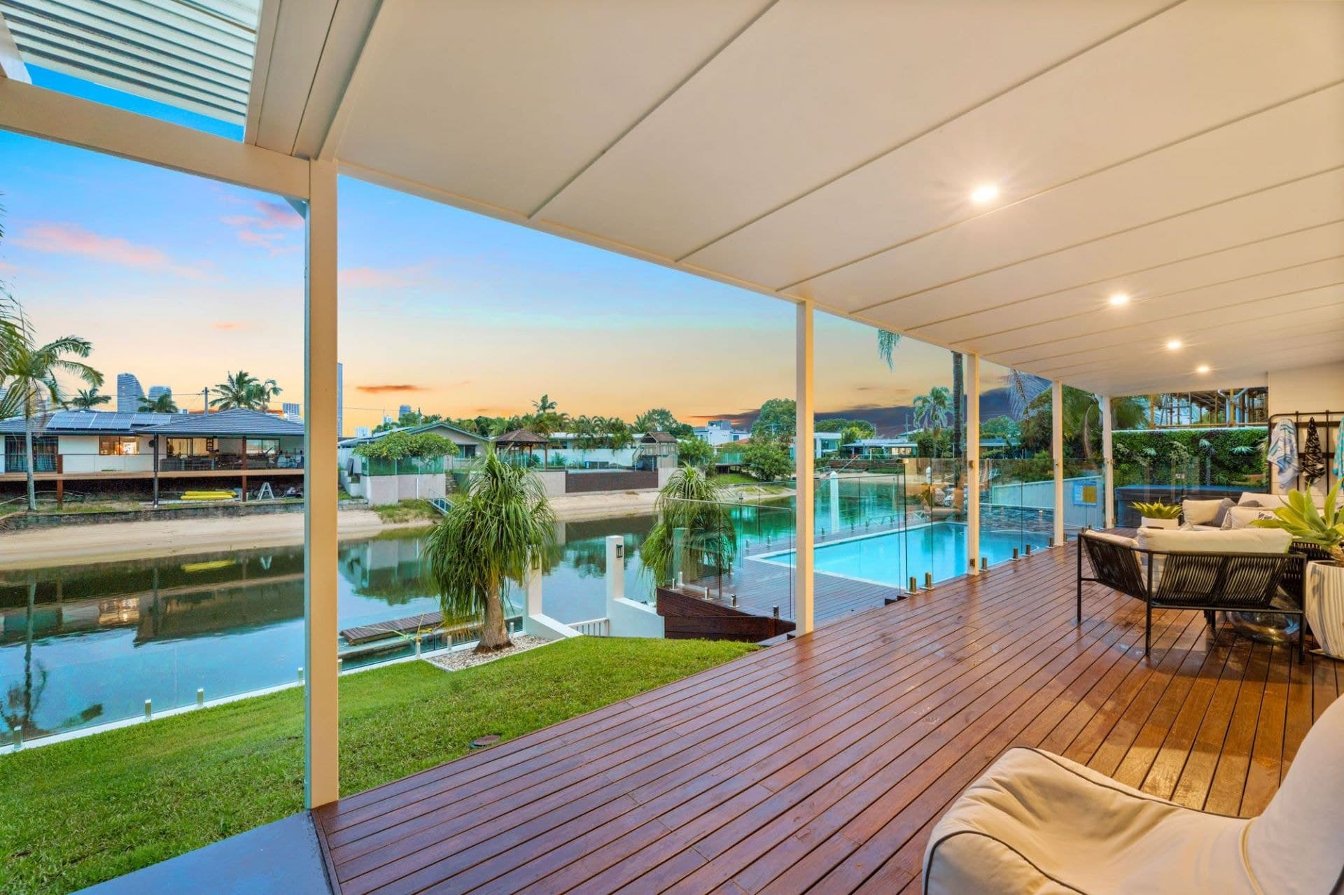 120 Rio Vista Boulevard, Broadbeach Waters - Thumbnail 4