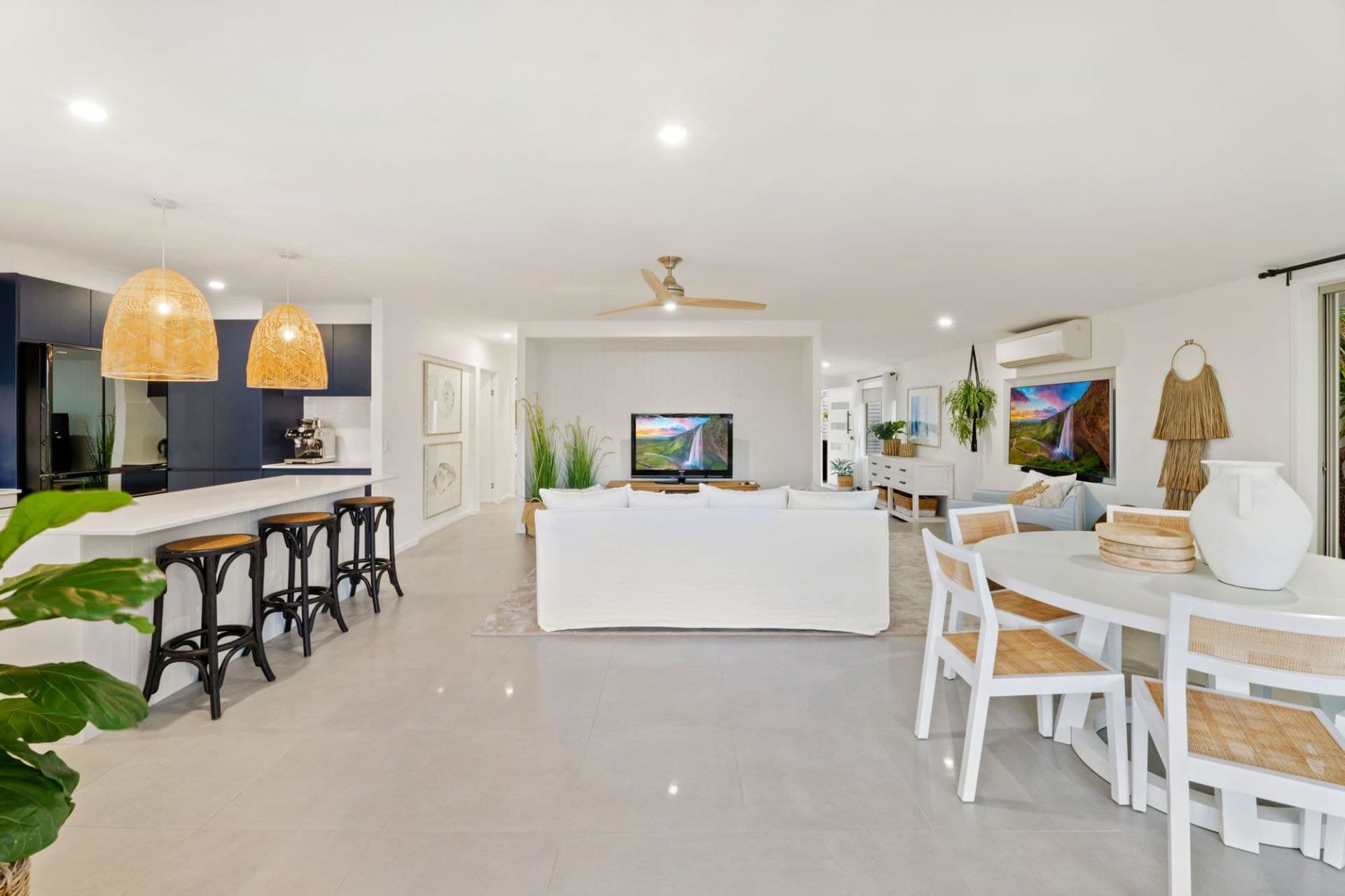 120 Rio Vista Boulevard, Broadbeach Waters - Thumbnail 8