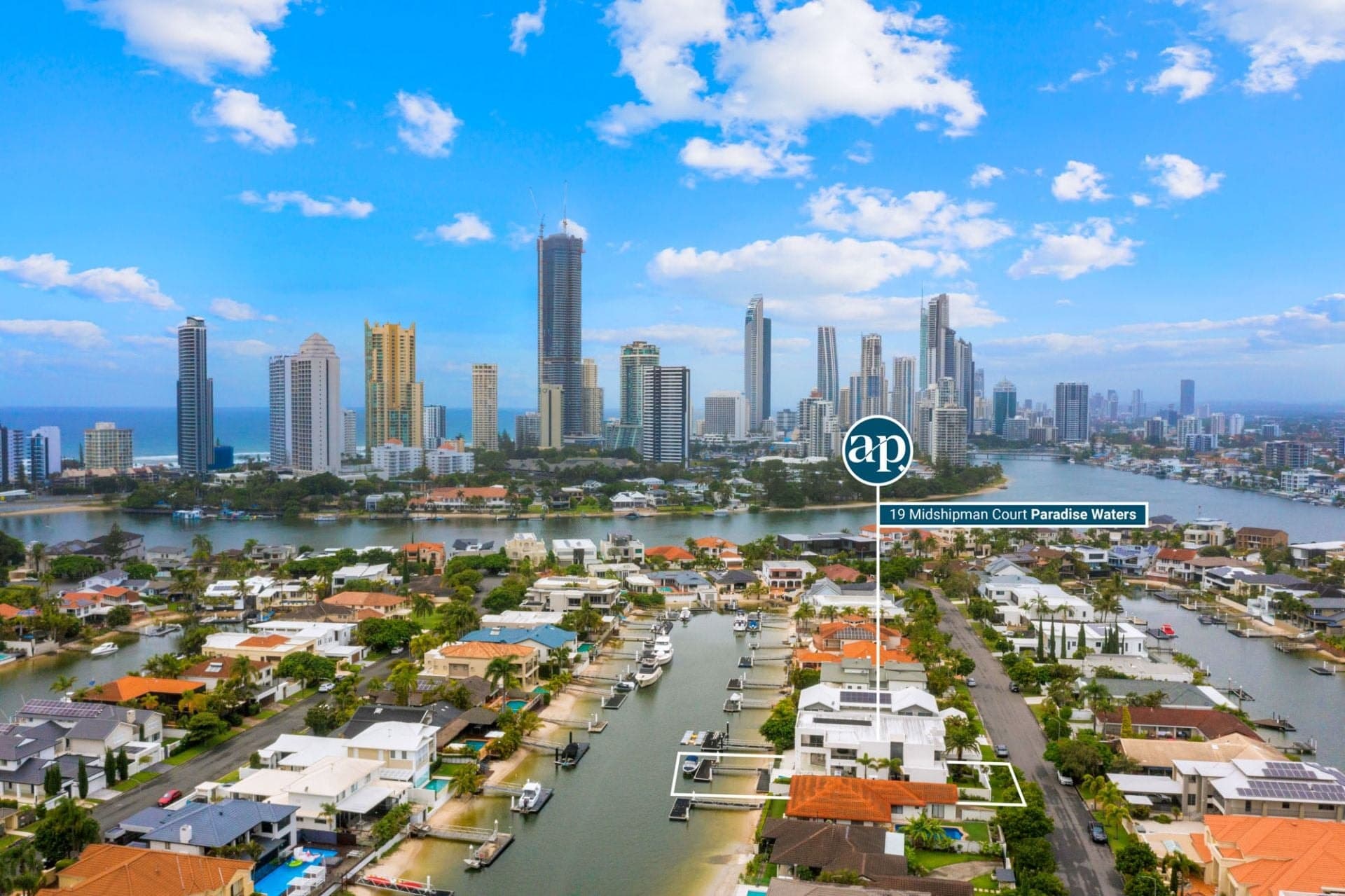 19 Midshipman Court, Paradise Waters - Thumbnail 2