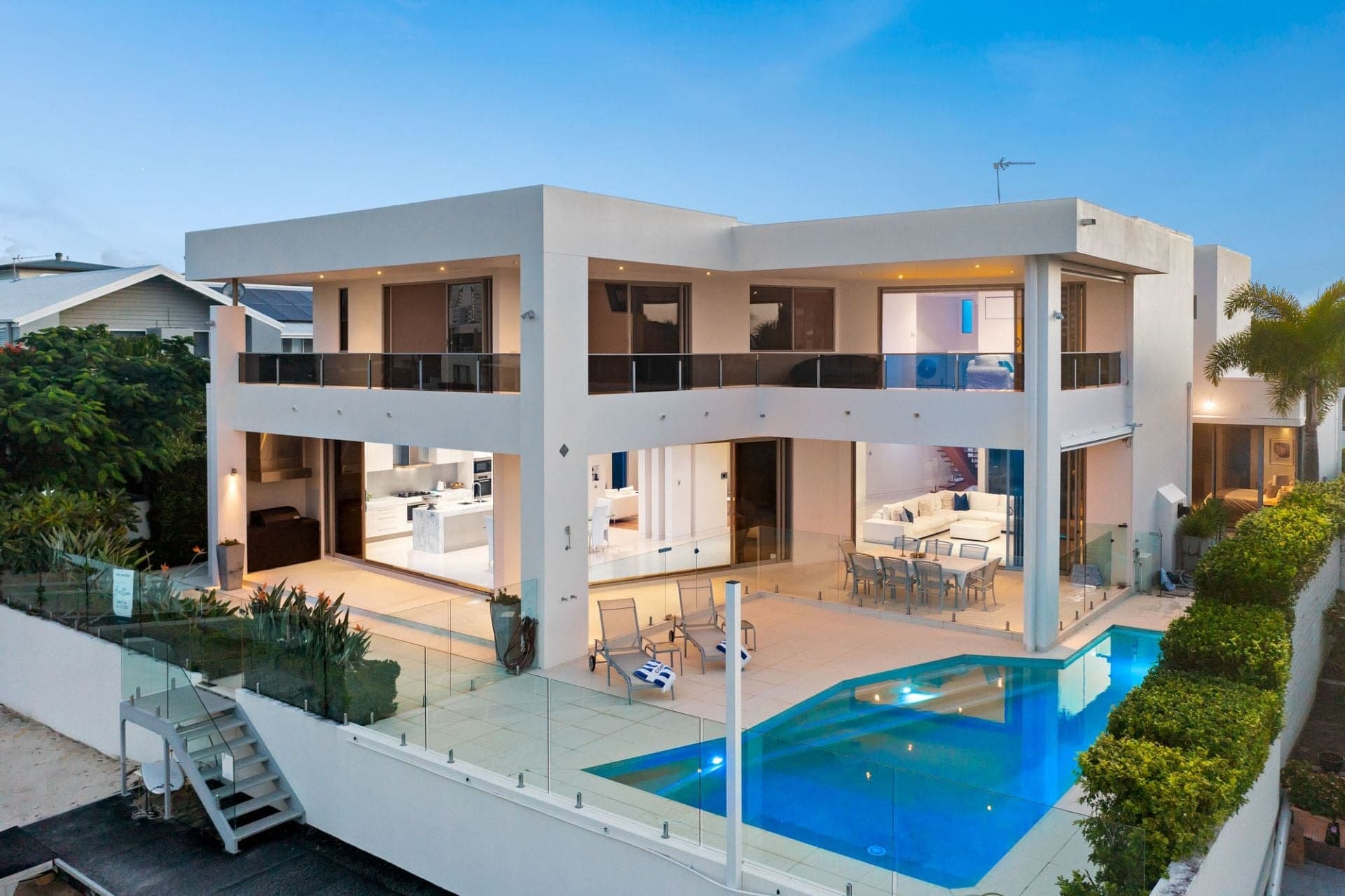 19 Midshipman Court, Paradise Waters - Thumbnail 4
