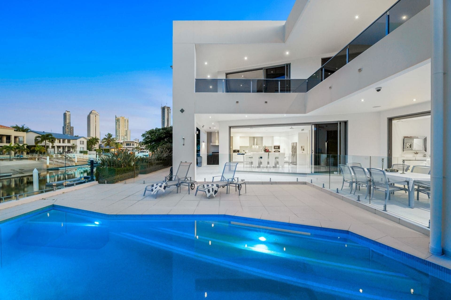 19 Midshipman Court, Paradise Waters - Thumbnail 6