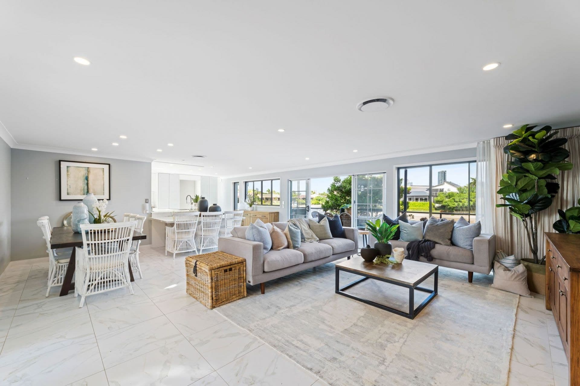 21 Yunga Court, Broadbeach Waters - Thumbnail 5