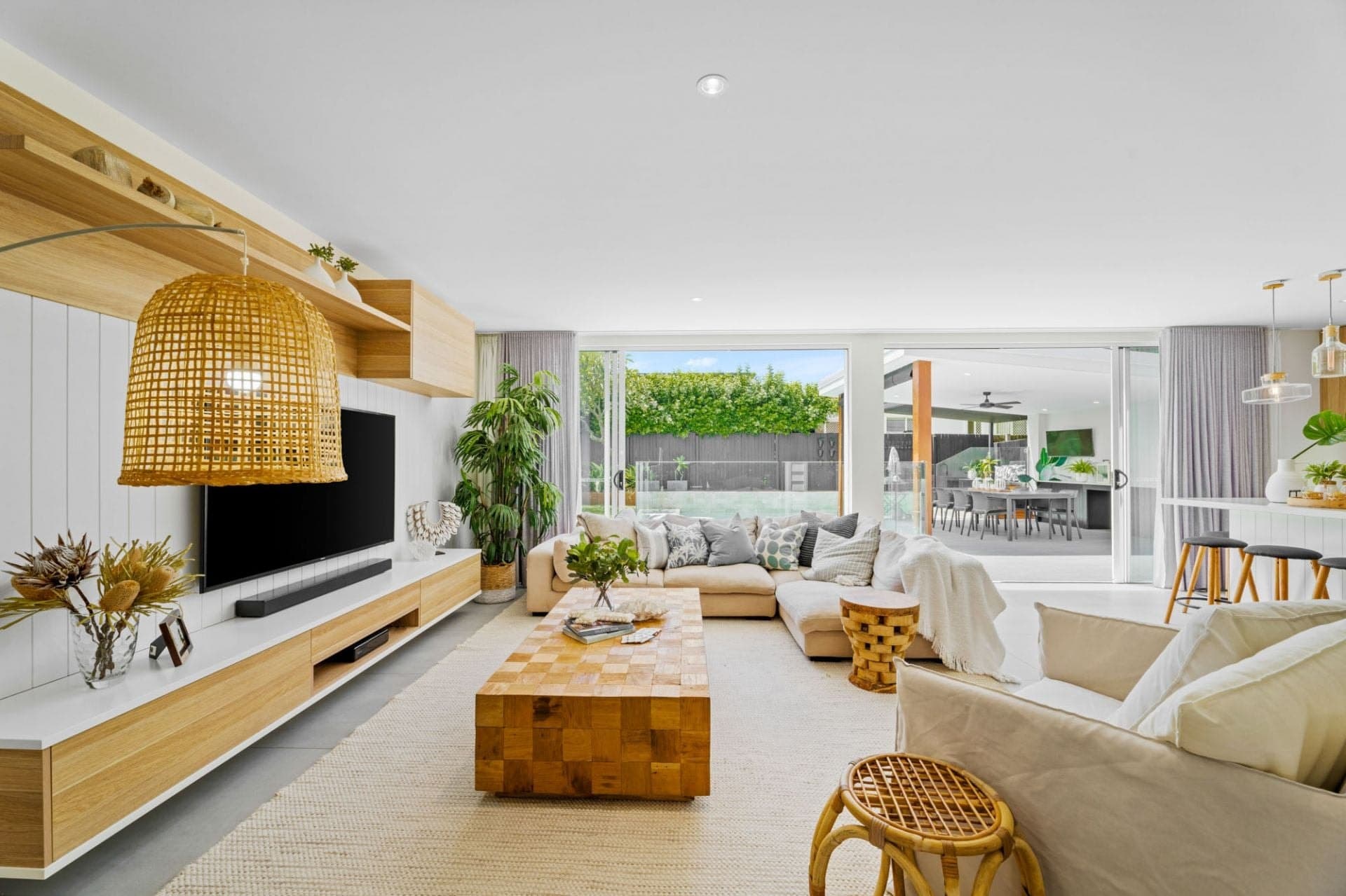 55 Surf Street, Mermaid Waters - Thumbnail 3