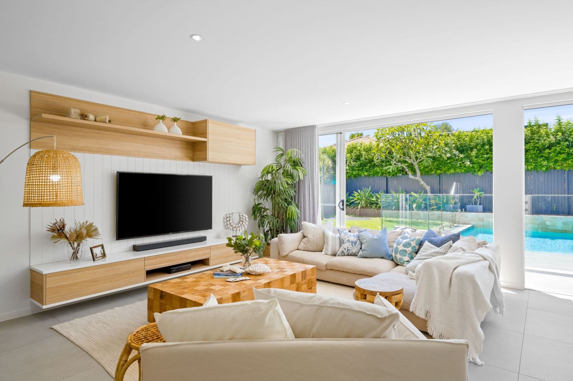 55 Surf Street, Mermaid Waters - Thumbnail 6