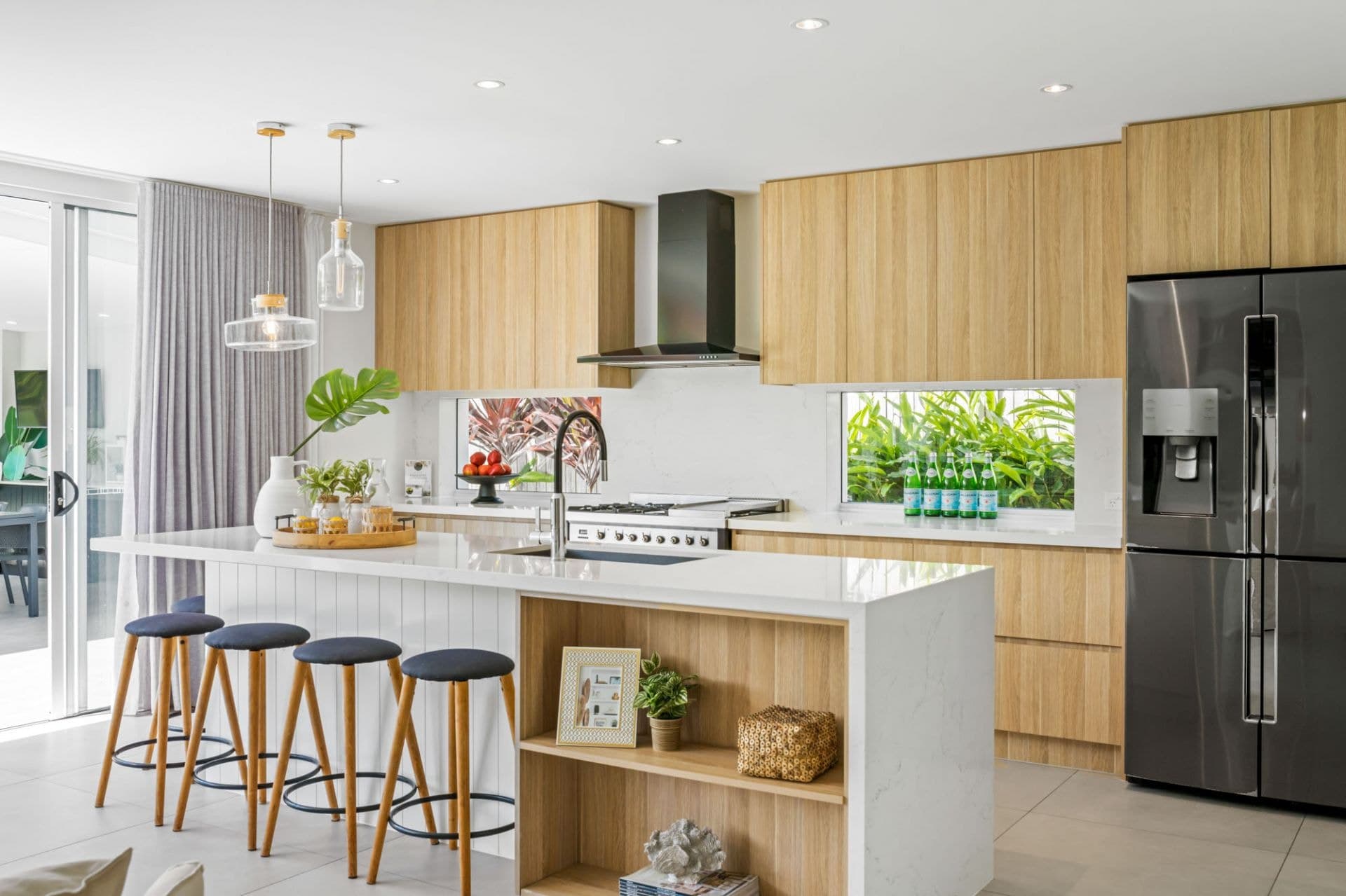 55 Surf Street, Mermaid Waters - Thumbnail 7