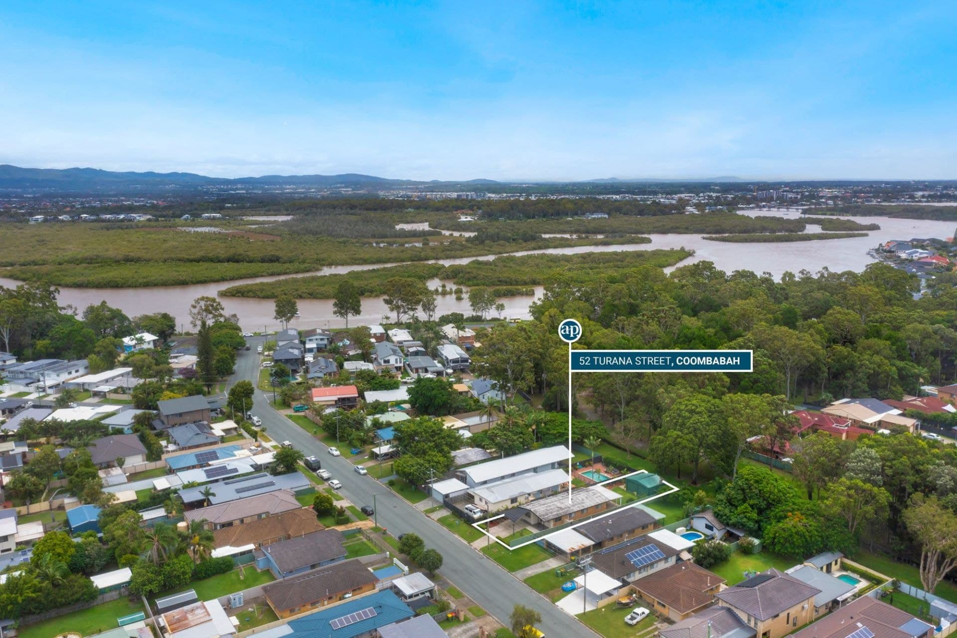 52 Turana Street, Coombabah - Thumbnail 4