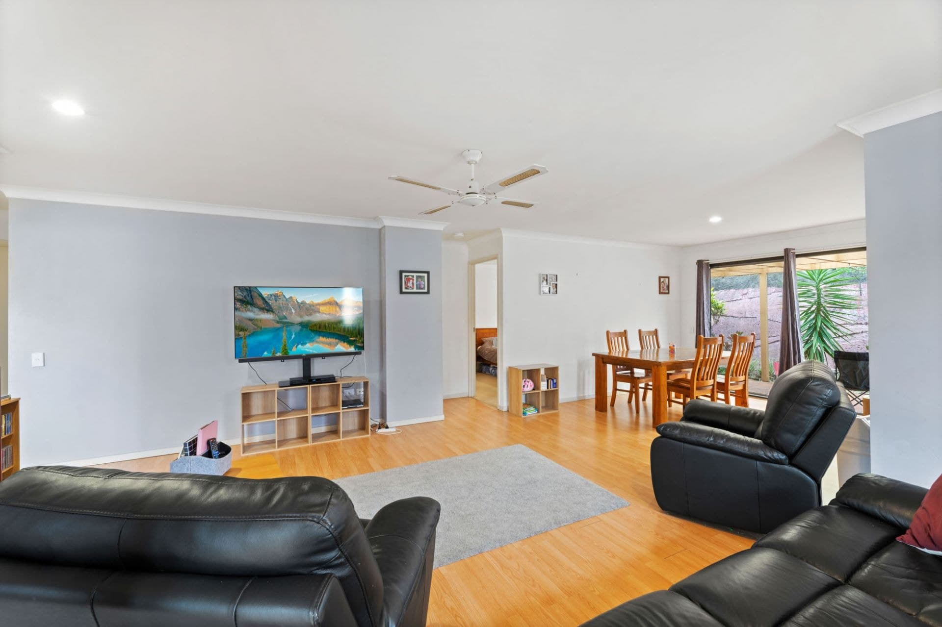 58/24 Amsonia Court, Arundel - Thumbnail 4