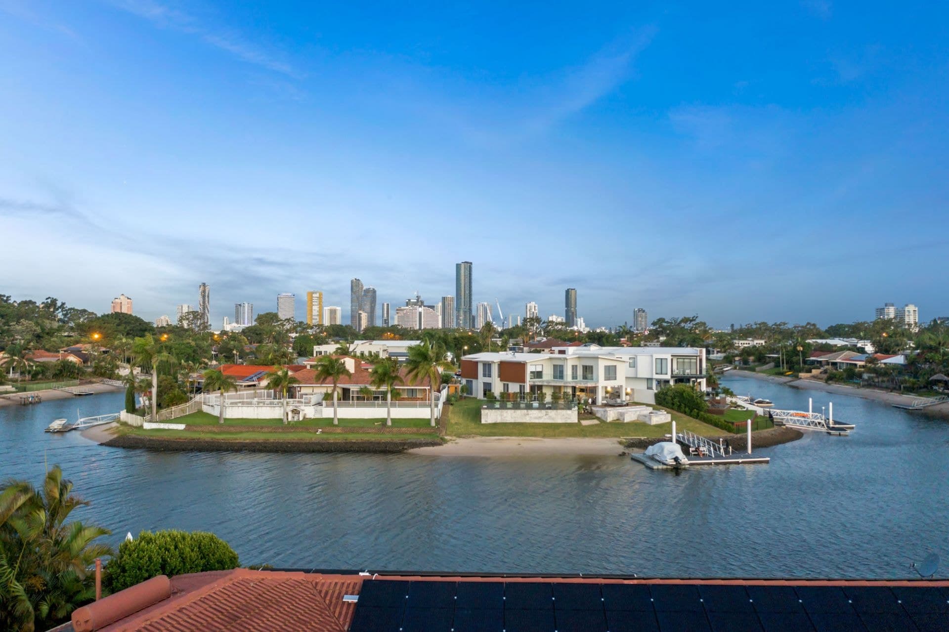 12 Wyuna Street, Broadbeach Waters - Thumbnail 6
