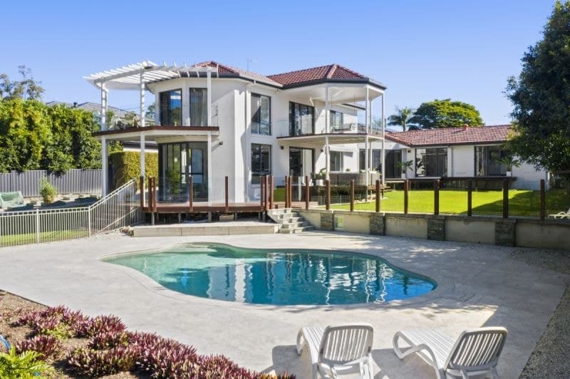 59 Hillview Parade, Ashmore - Thumbnail 2