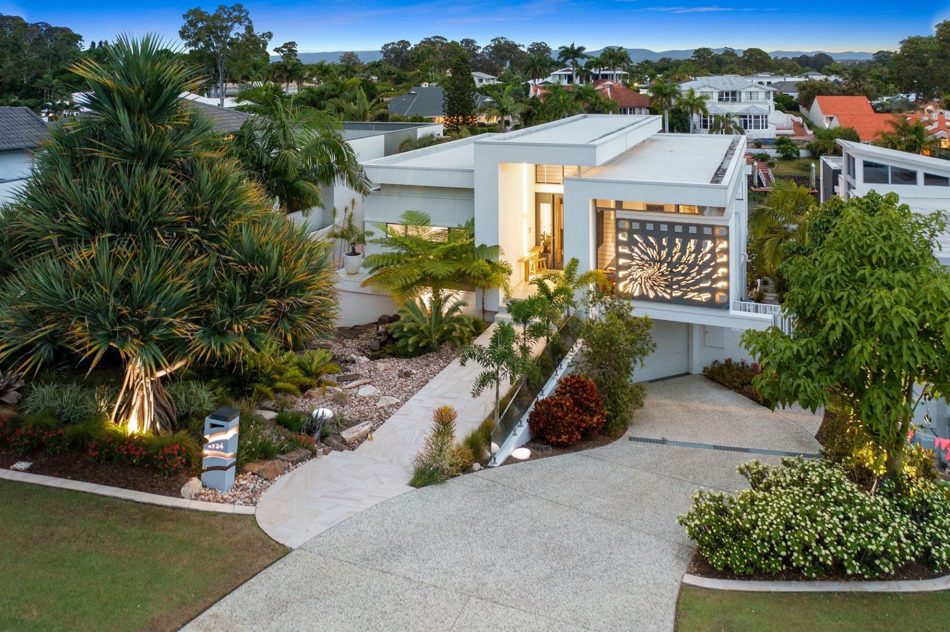 4734 The Parkway, Sanctuary Cove - Thumbnail 3