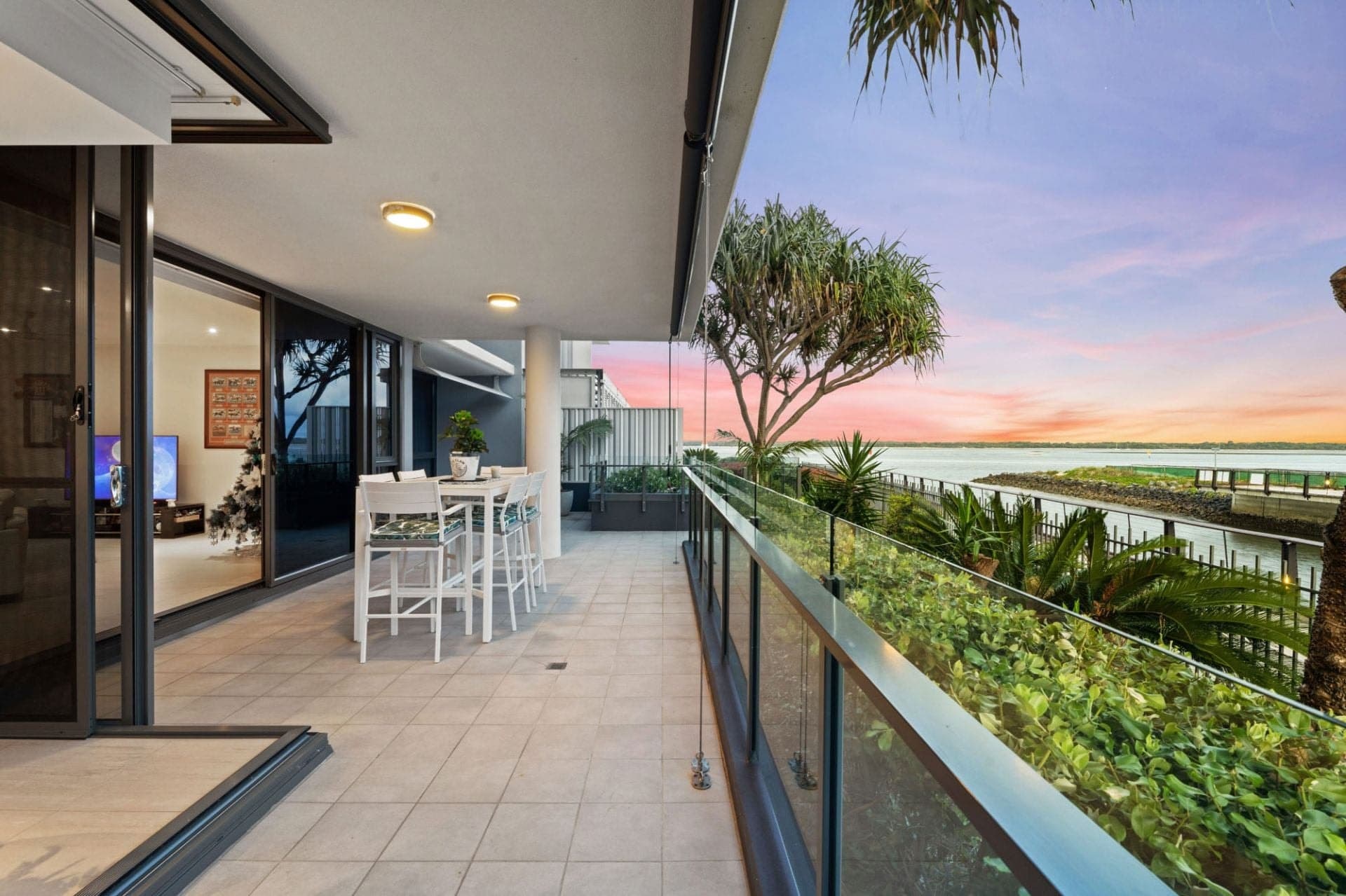7108/323 Bayview Street, Hollywell - Thumbnail 2