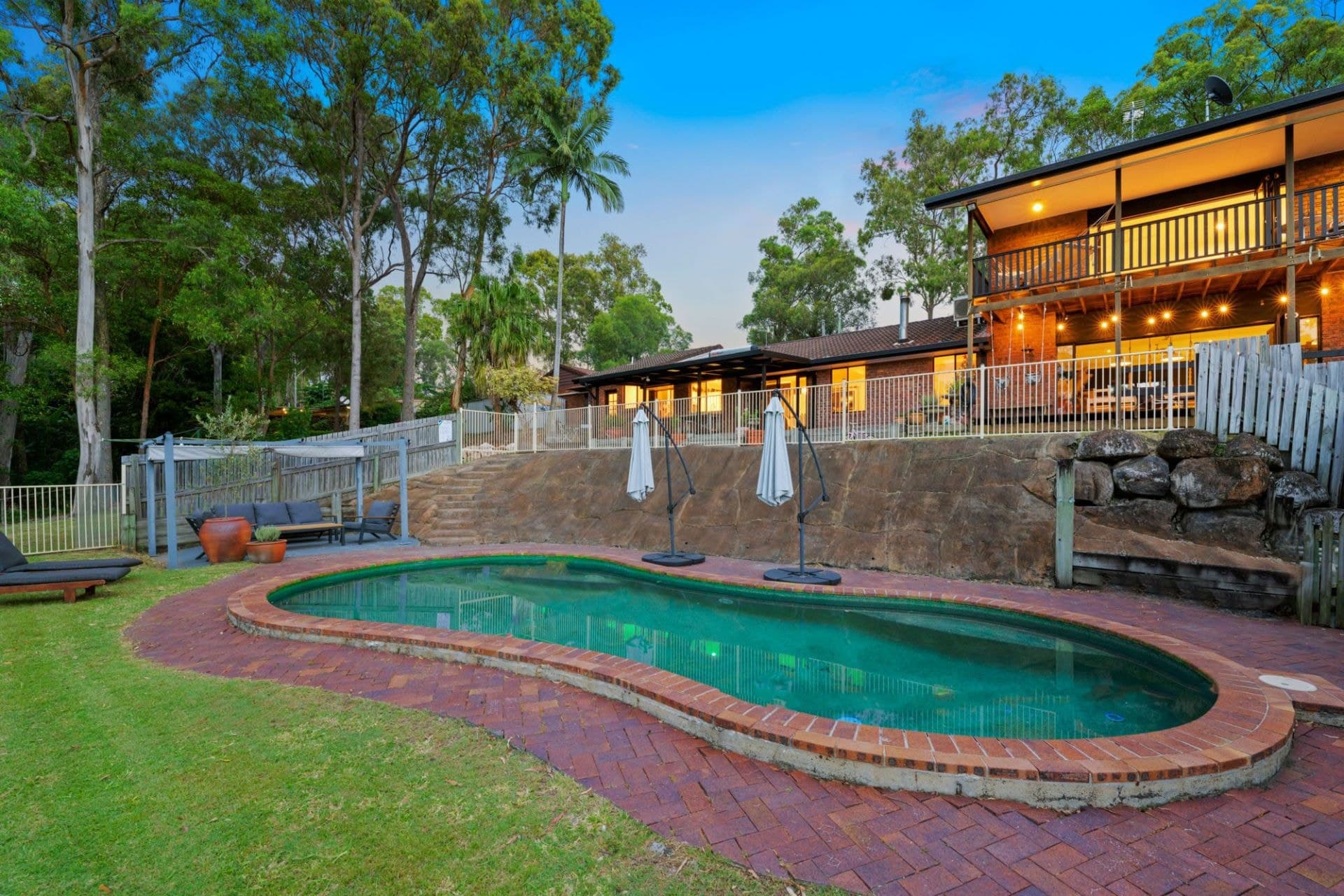 5 Narrabri Court, Gaven - Image 1